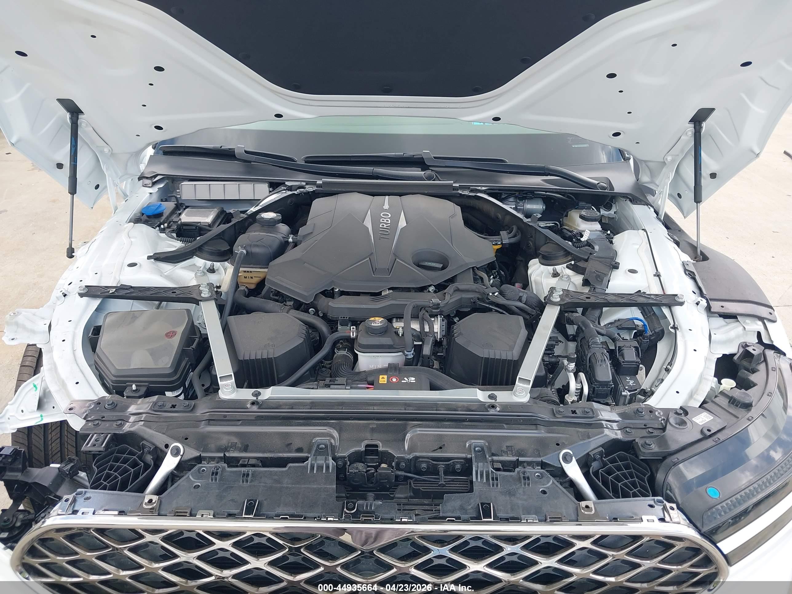 GENESIS G90 image 10