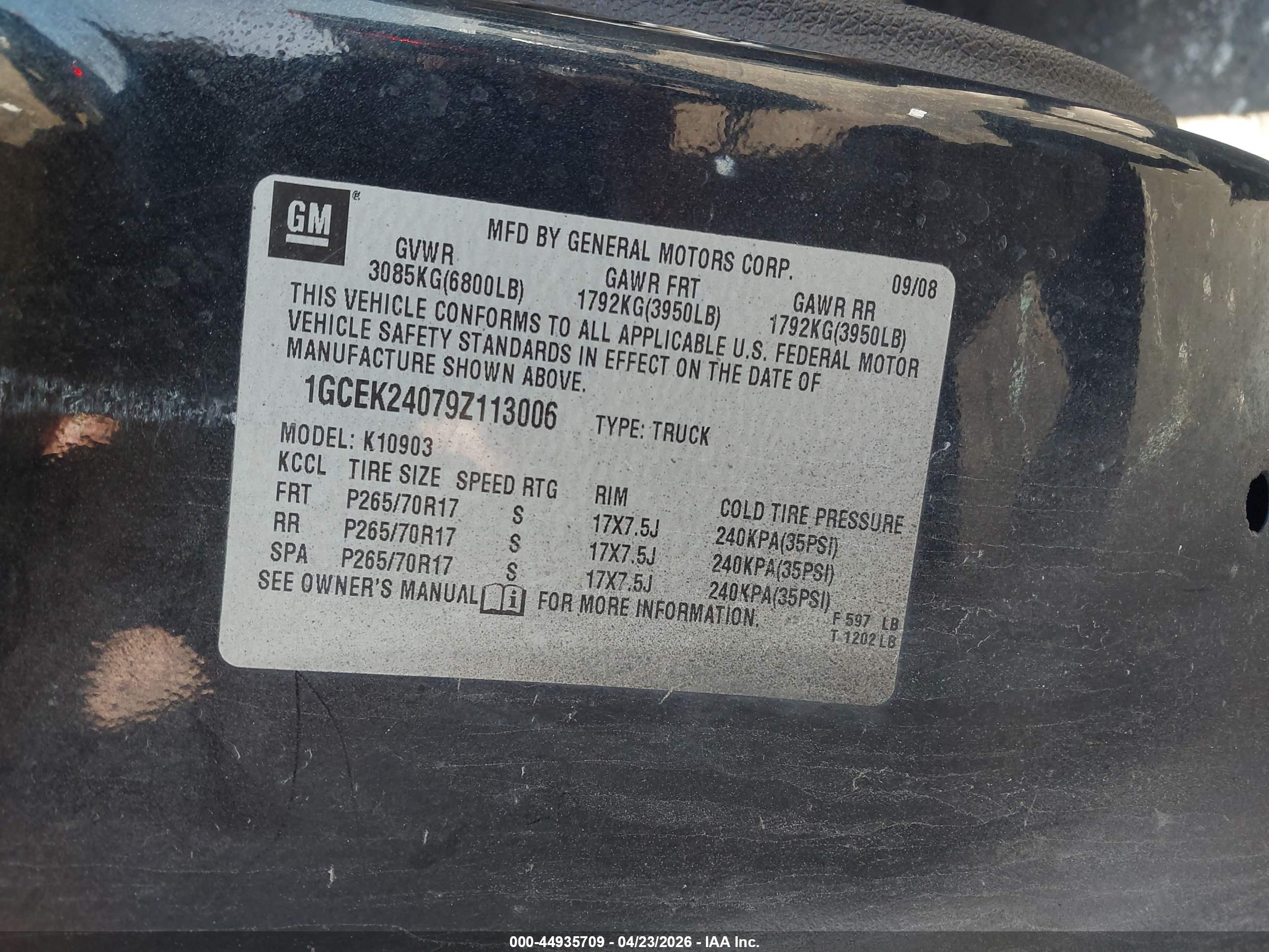 CHEVROLET SILVERADO image 9