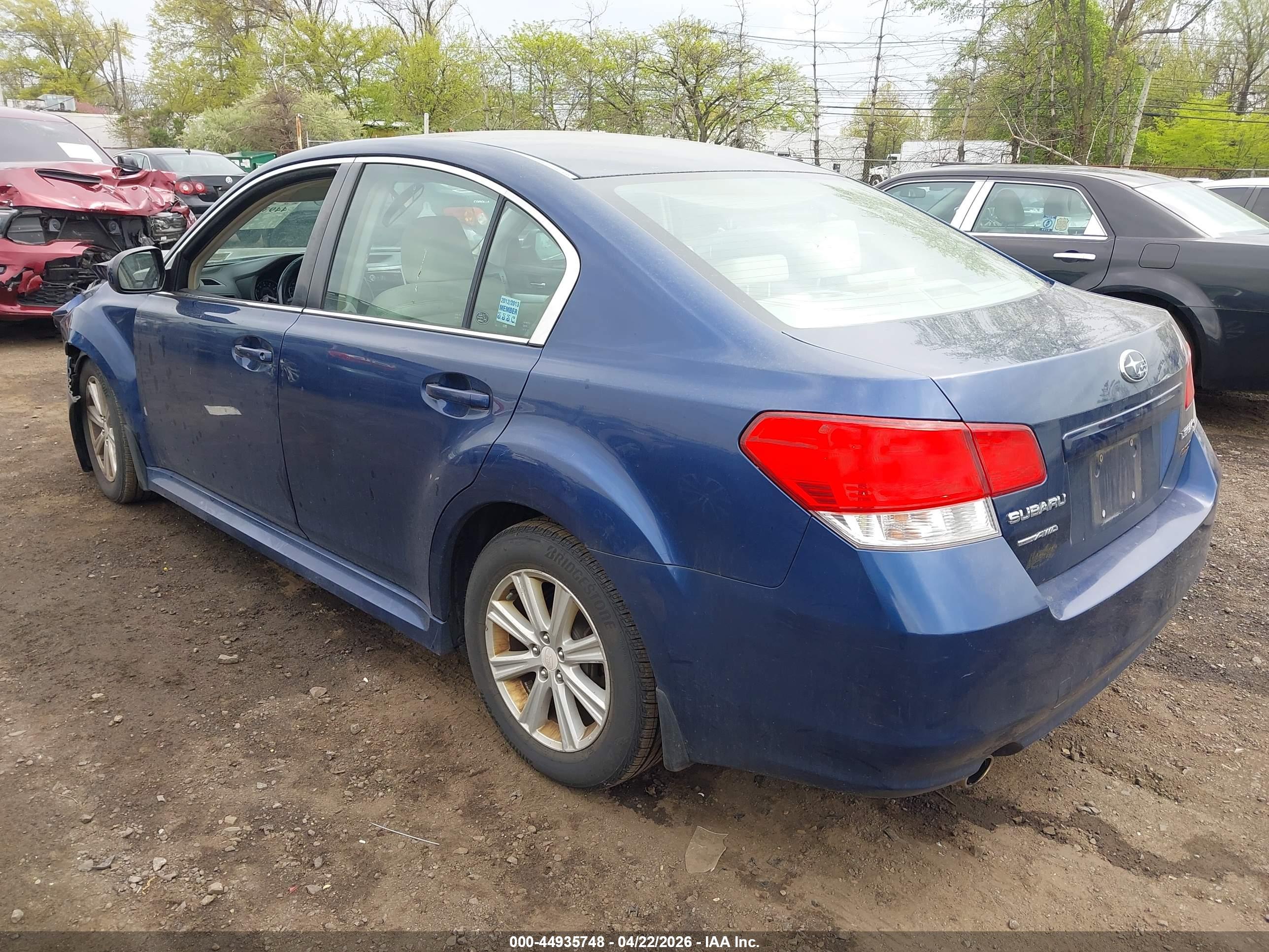 SUBARU LEGACY image 3