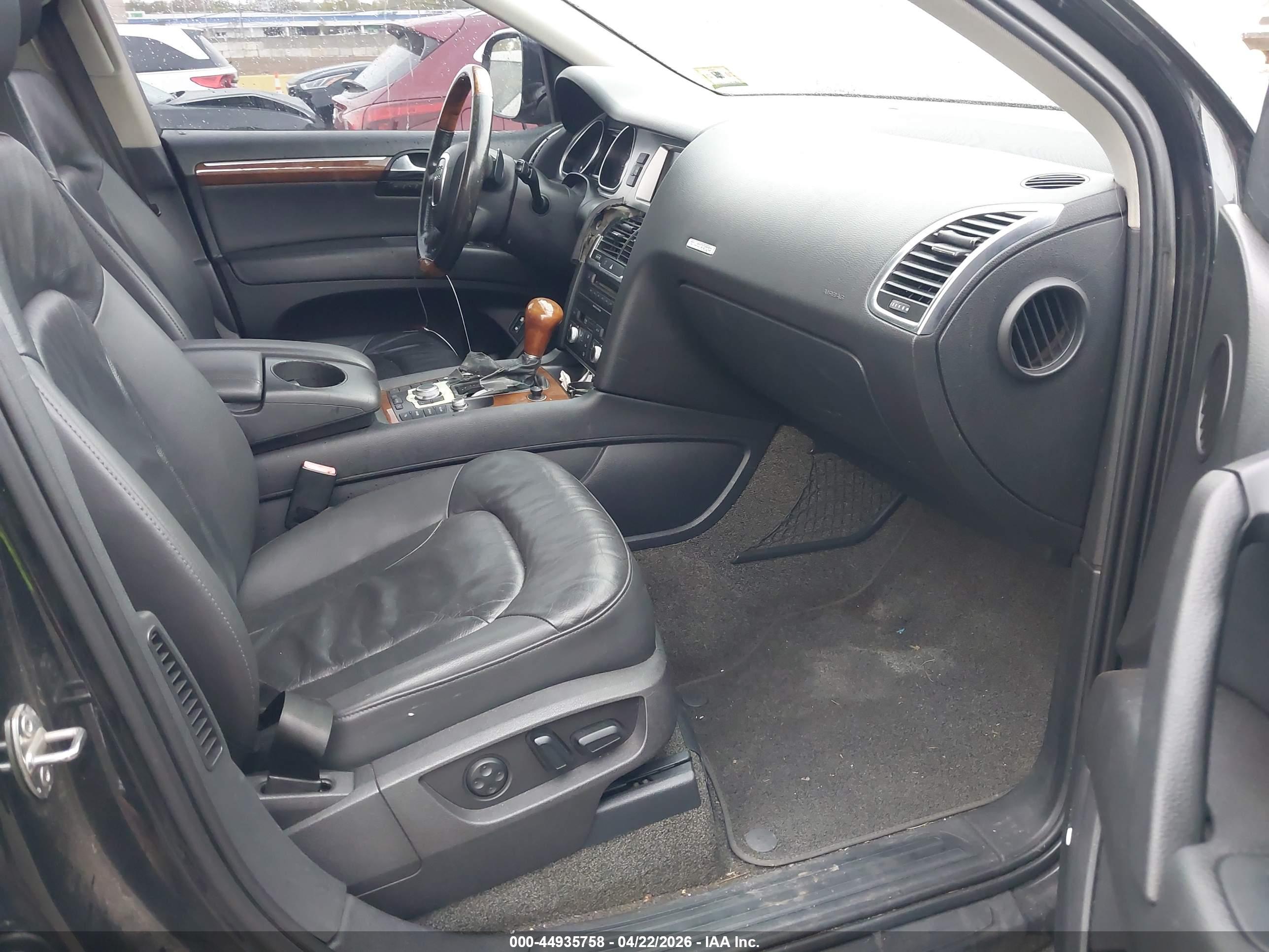 AUDI Q7 image 5