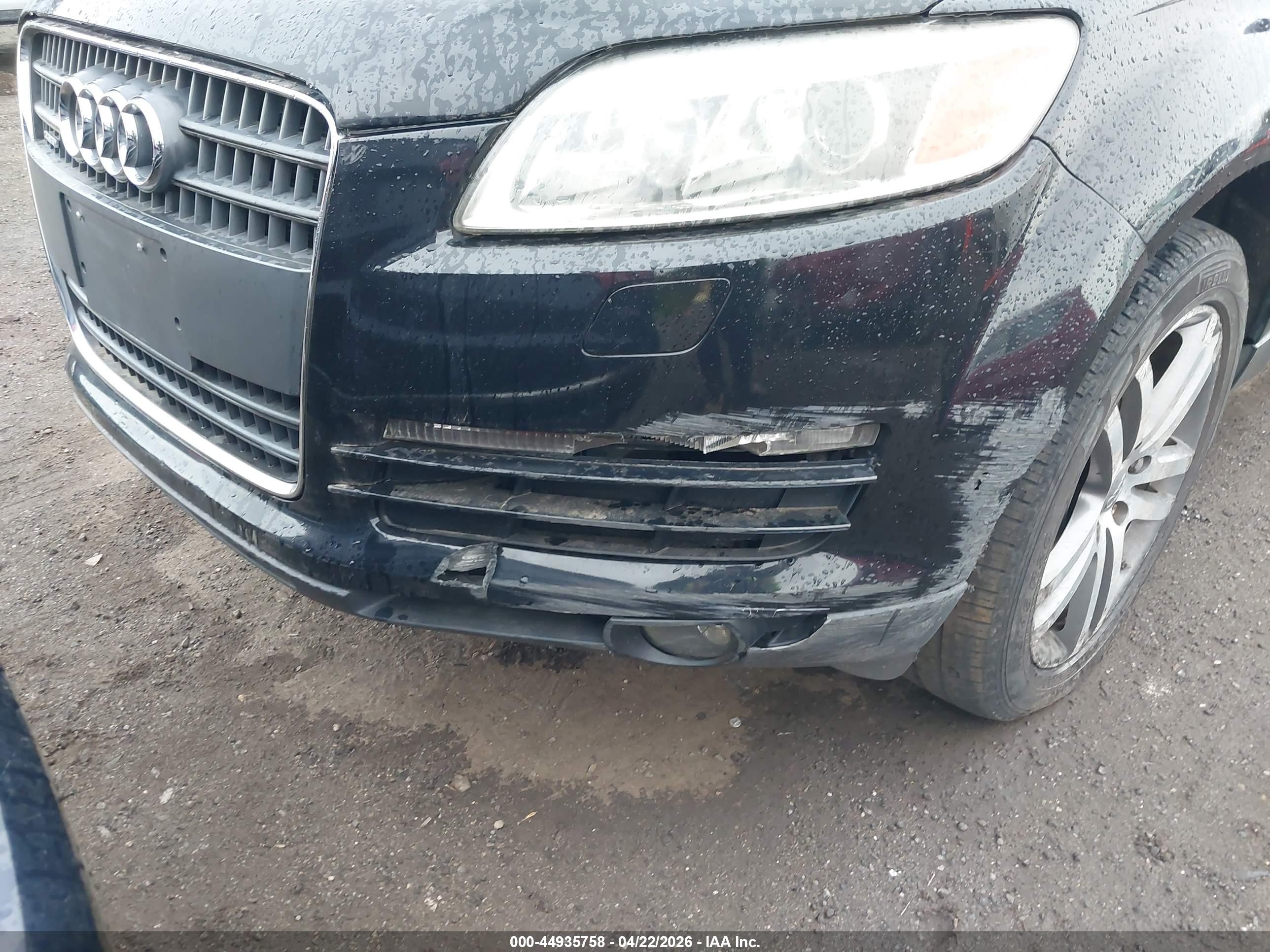 AUDI Q7 image 6