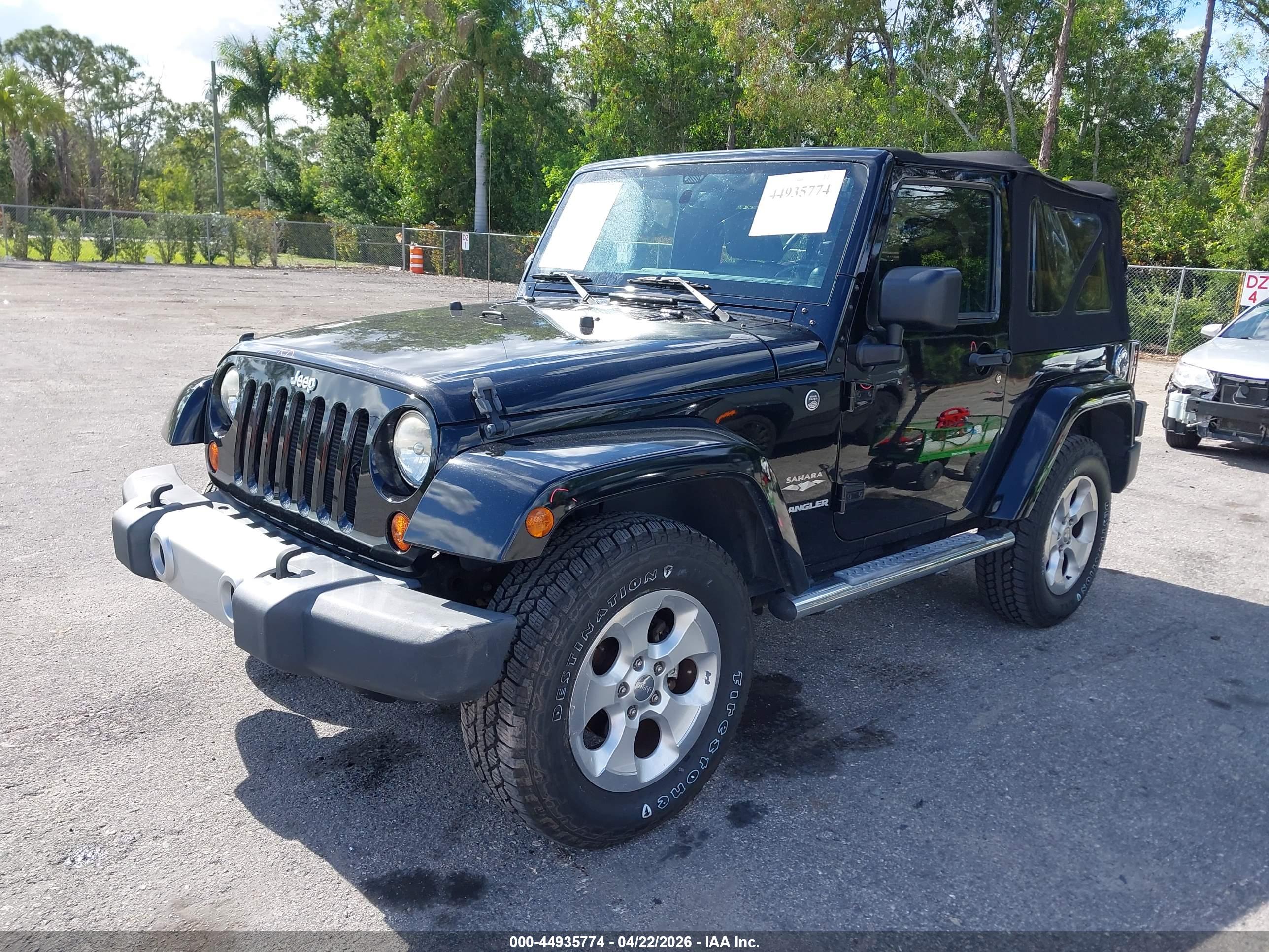 JEEP WRANGLER image 2