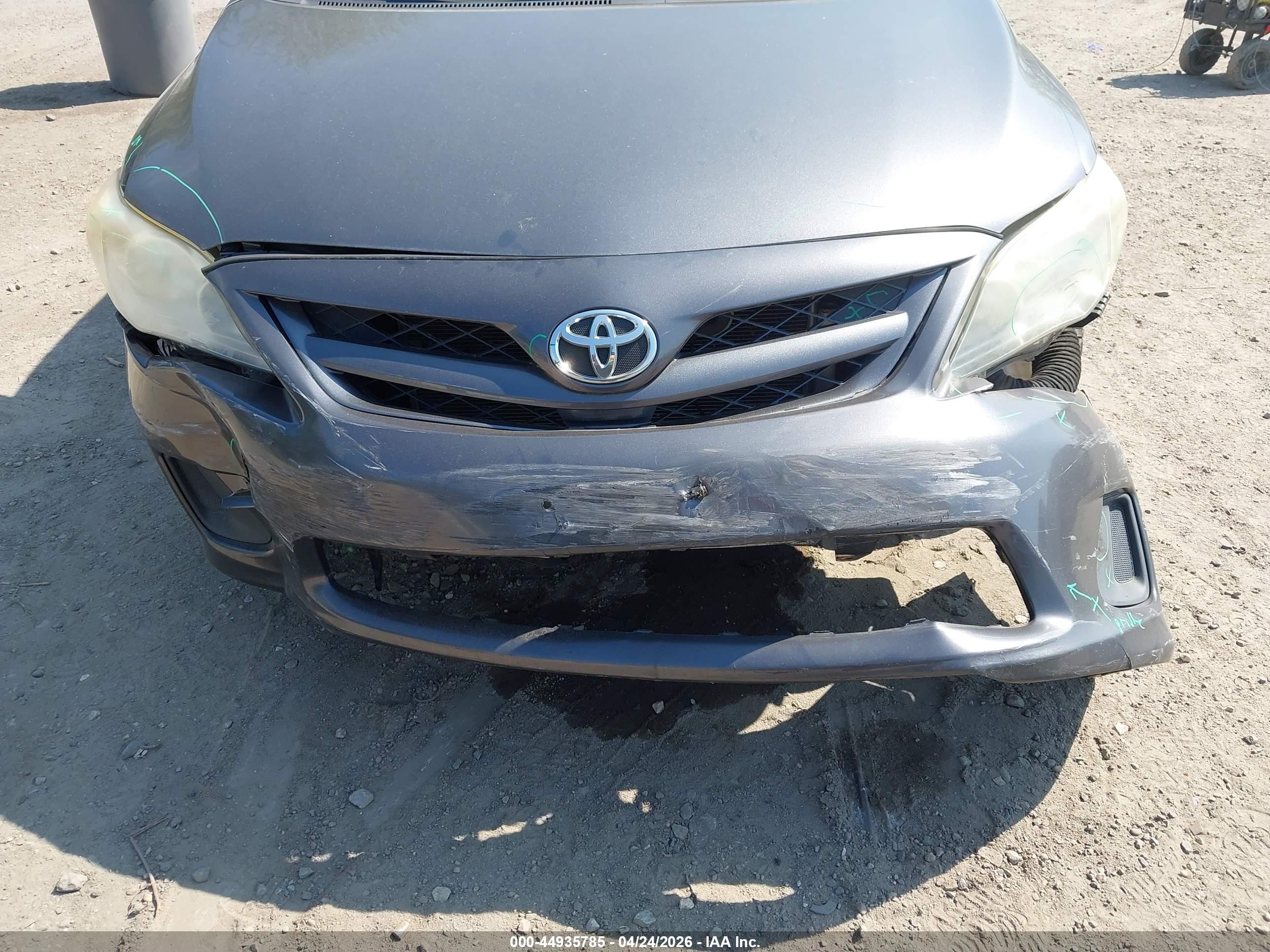 TOYOTA COROLLA image 6
