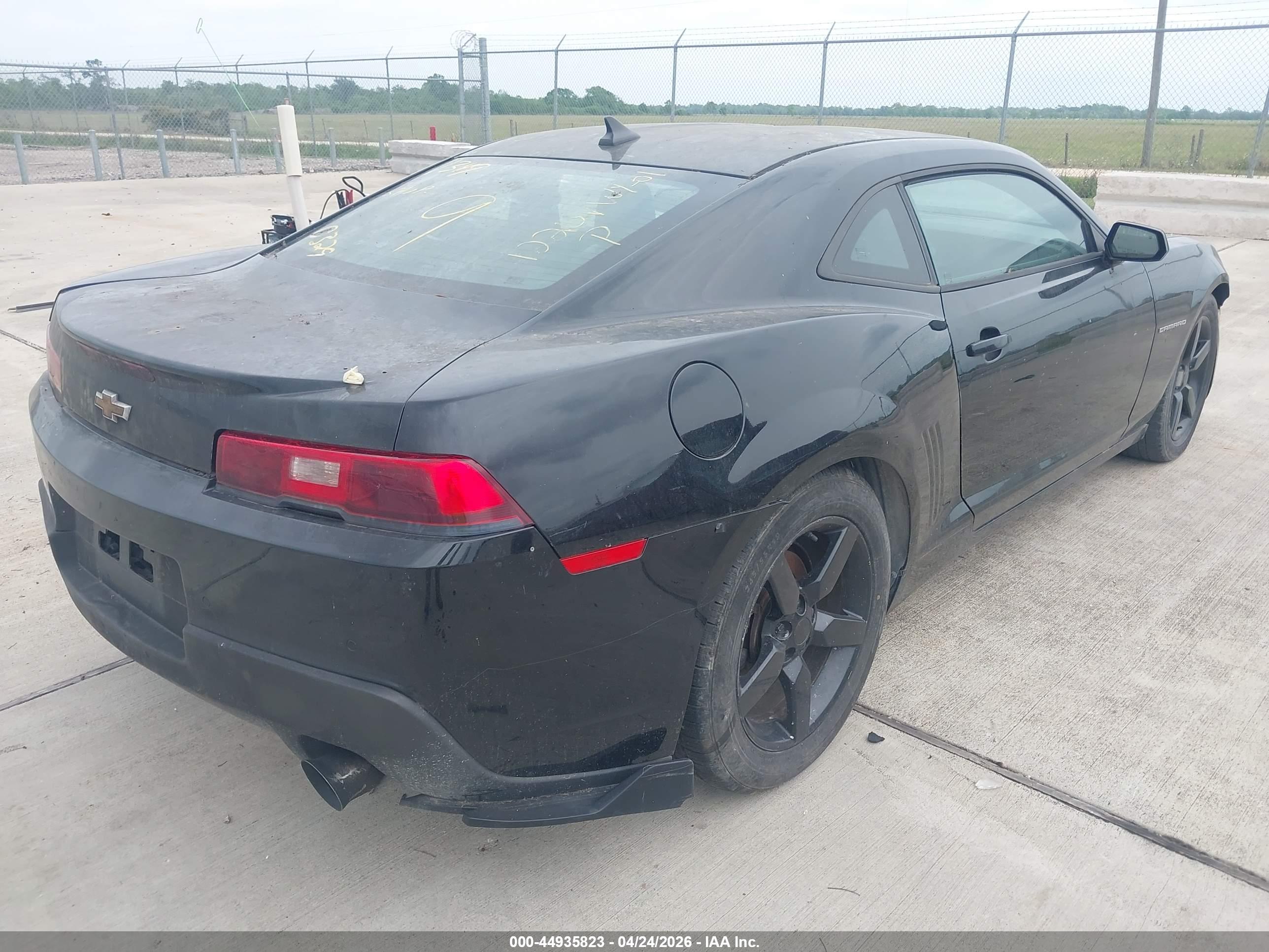 CHEVROLET CAMARO image 4