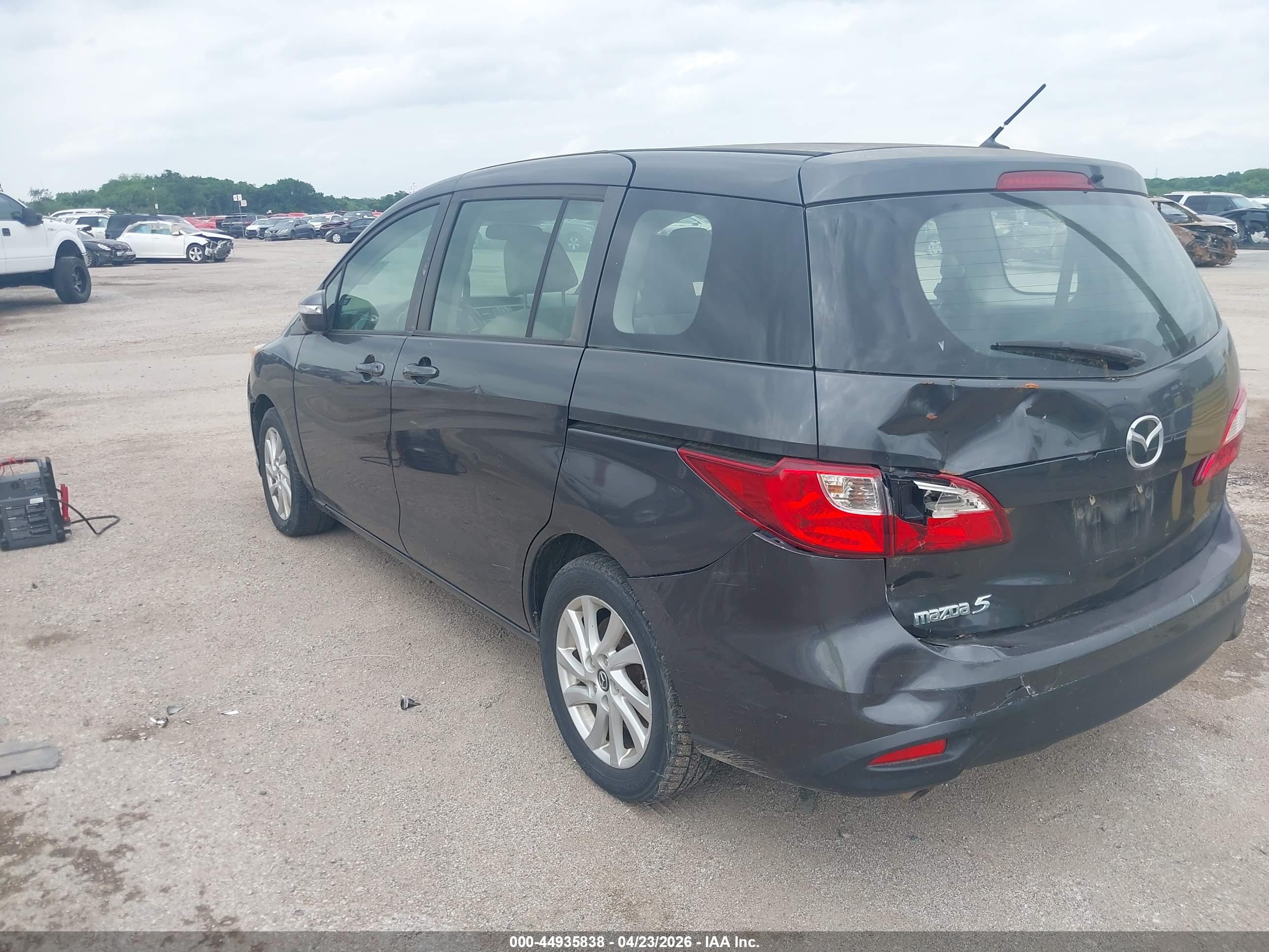MAZDA MAZDA5 image 3