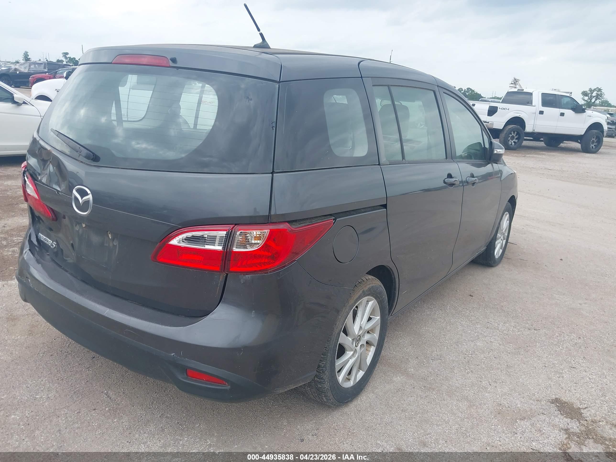 MAZDA MAZDA5 image 4