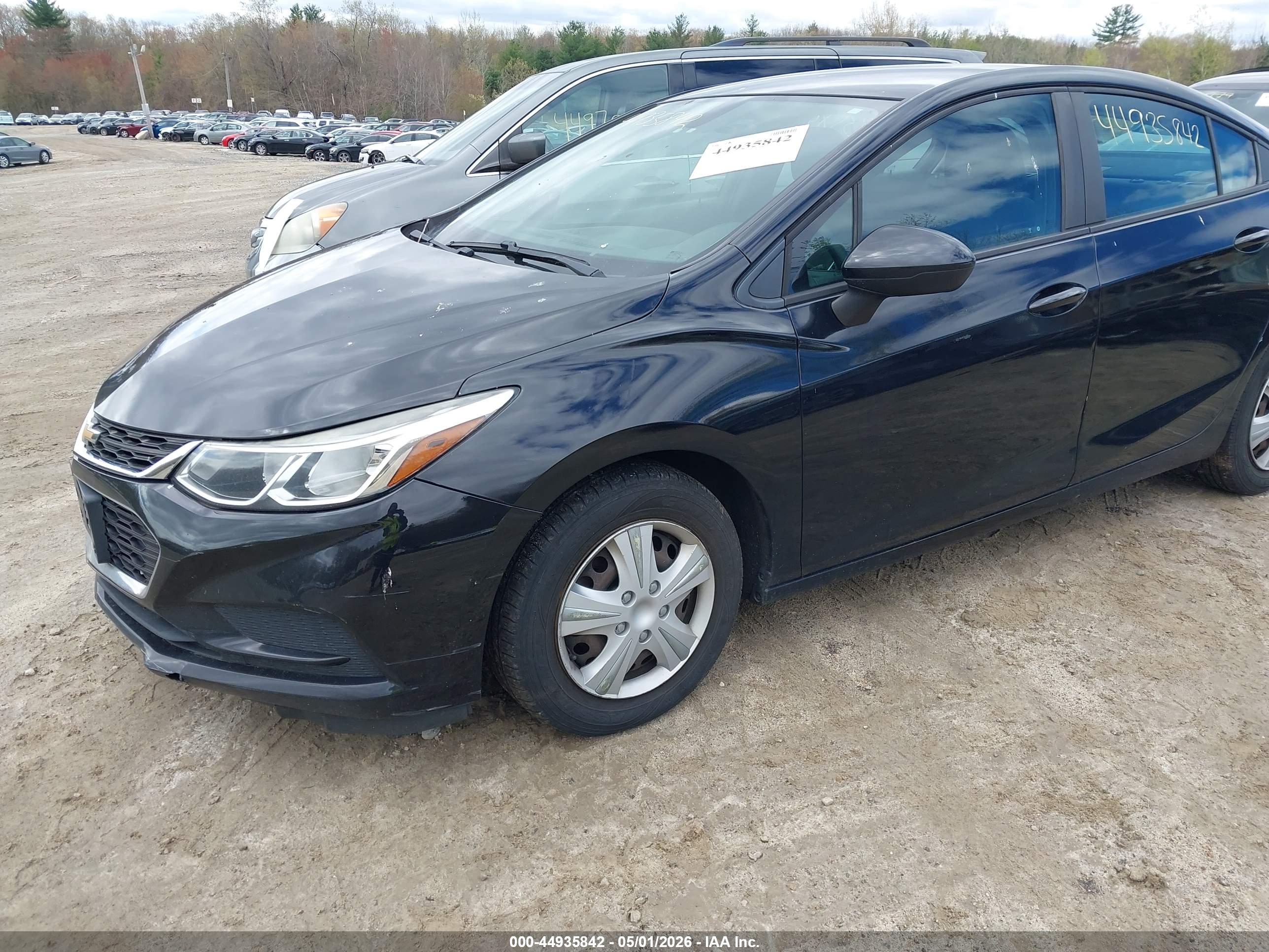 CHEVROLET CRUZE image 2