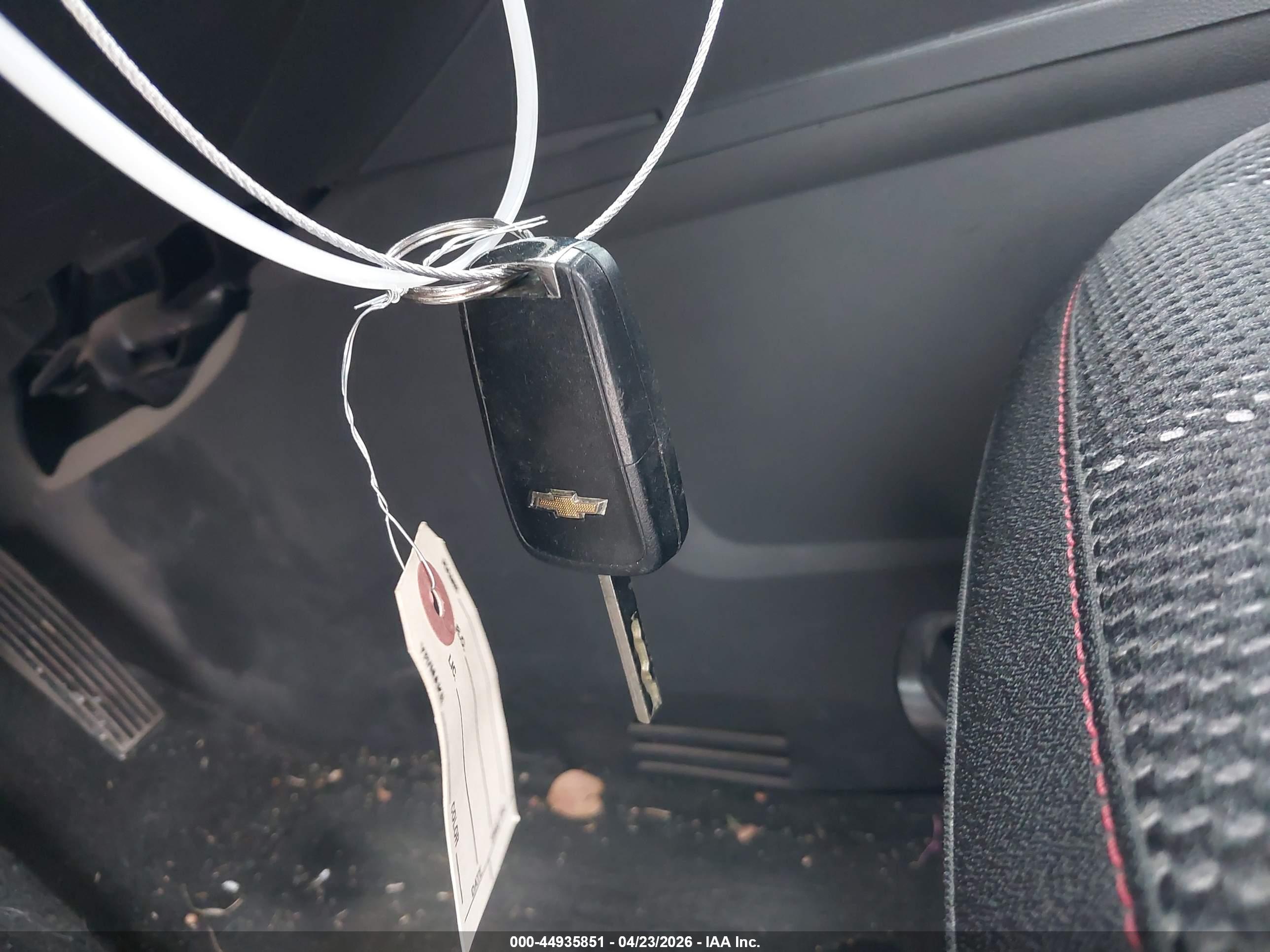 CHEVROLET EQUINOX image 11