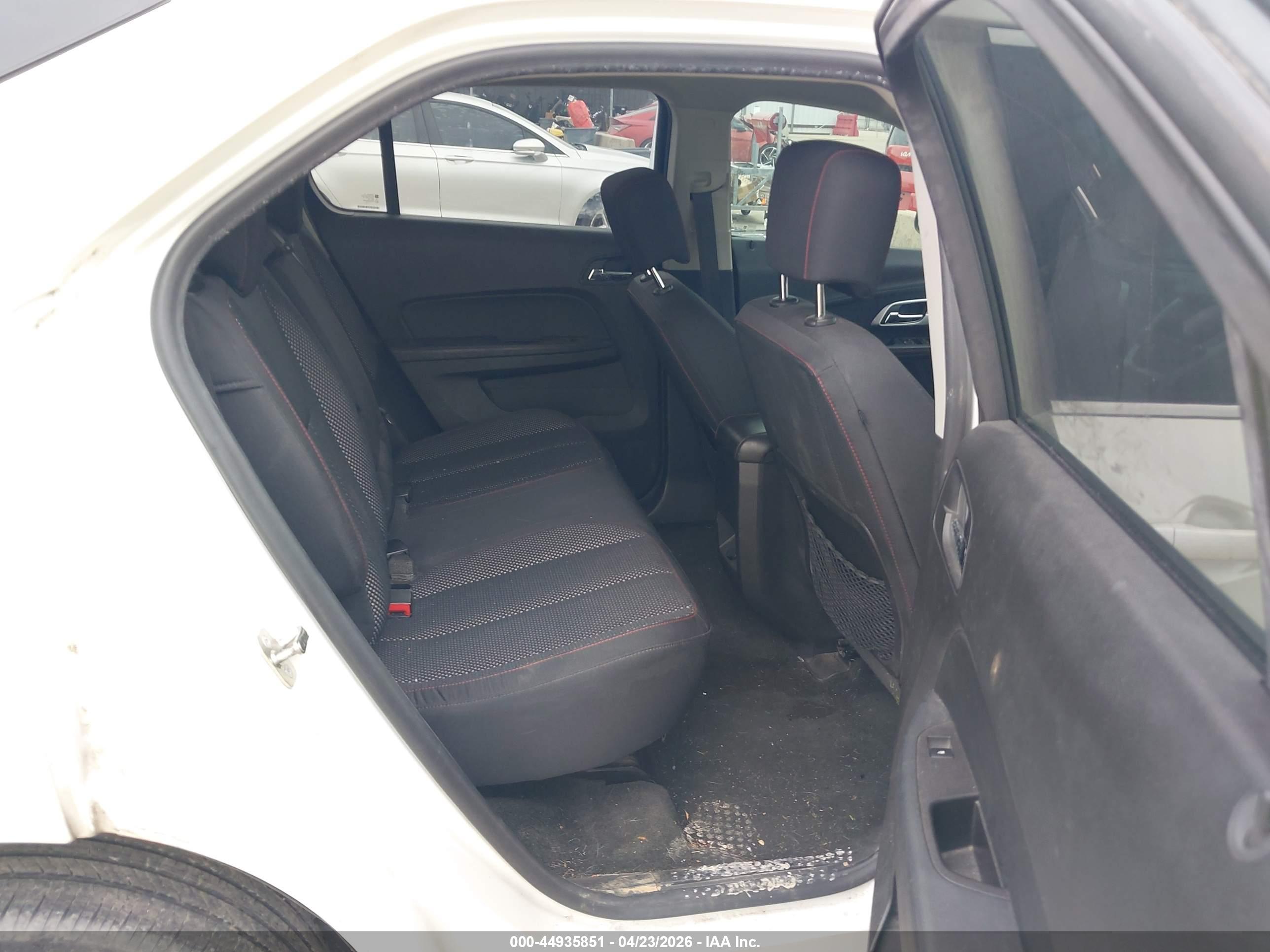 CHEVROLET EQUINOX image 8