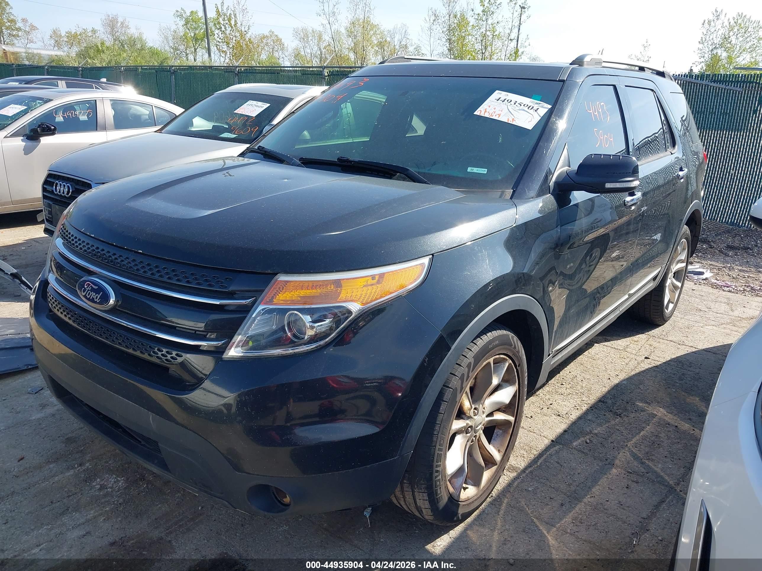 FORD EXPLORER image 2