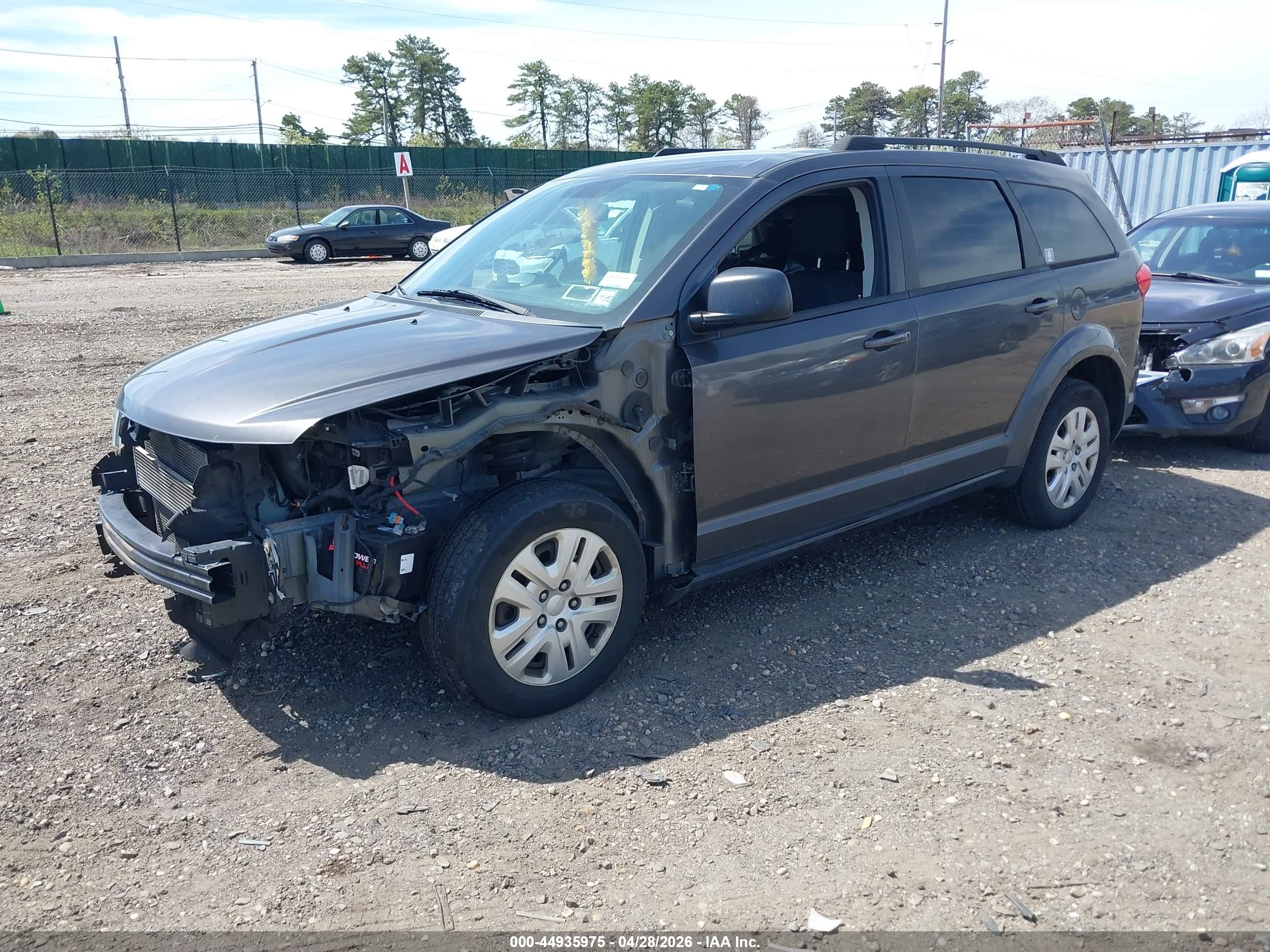 DODGE JOURNEY image 2
