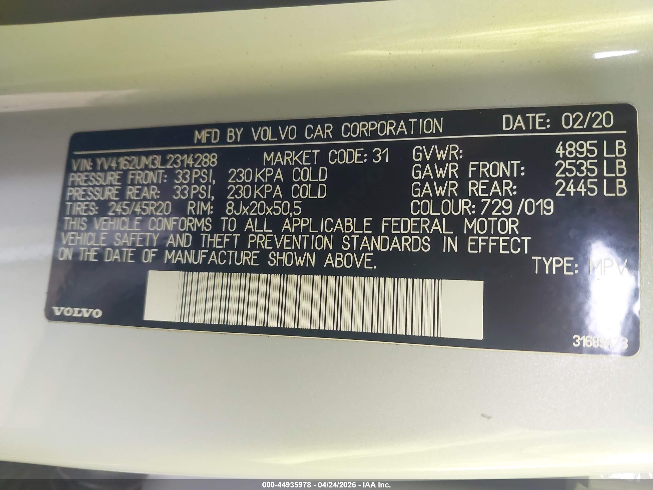 VOLVO XC40 image 9