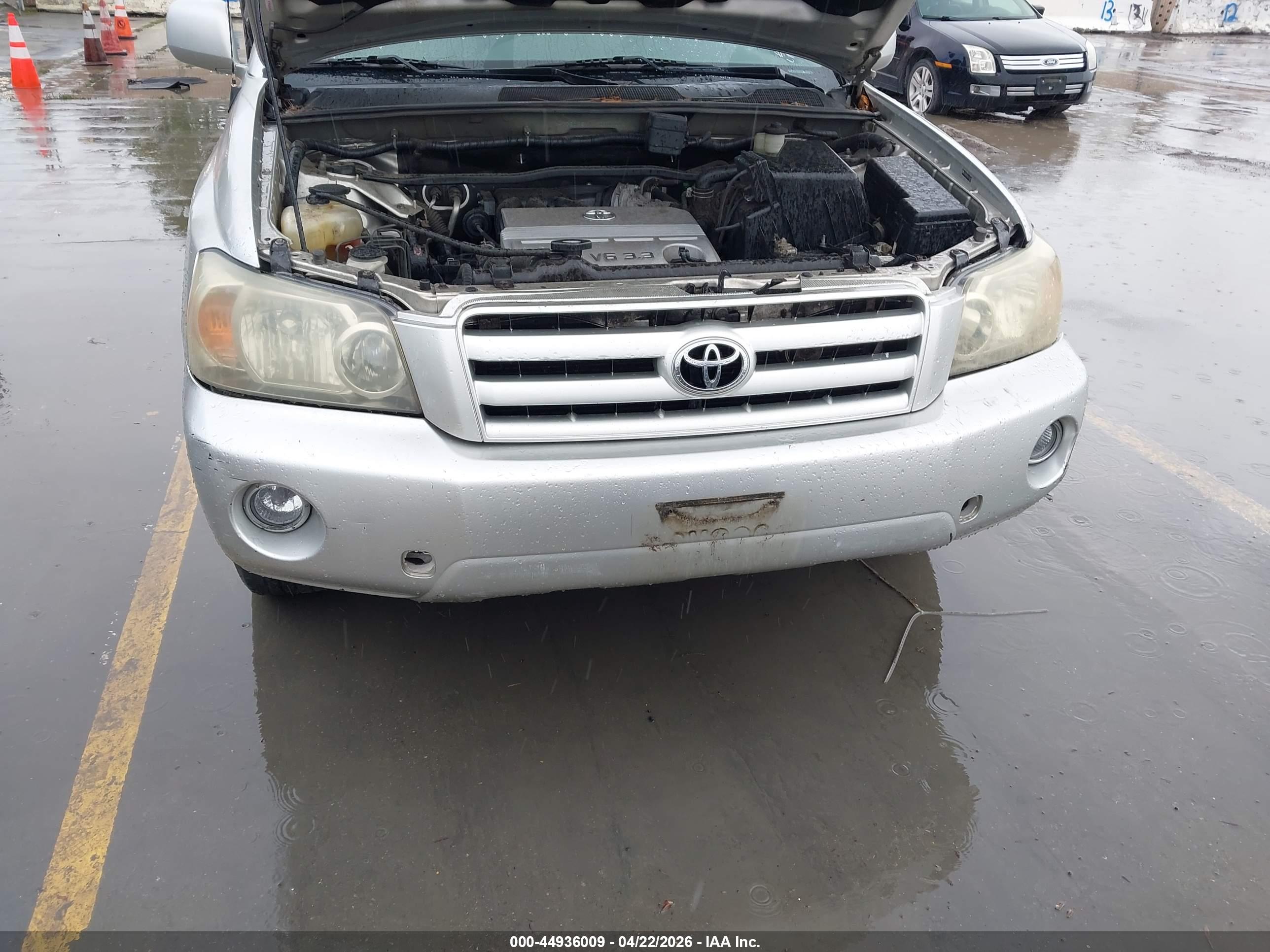 TOYOTA HIGHLANDER image 6