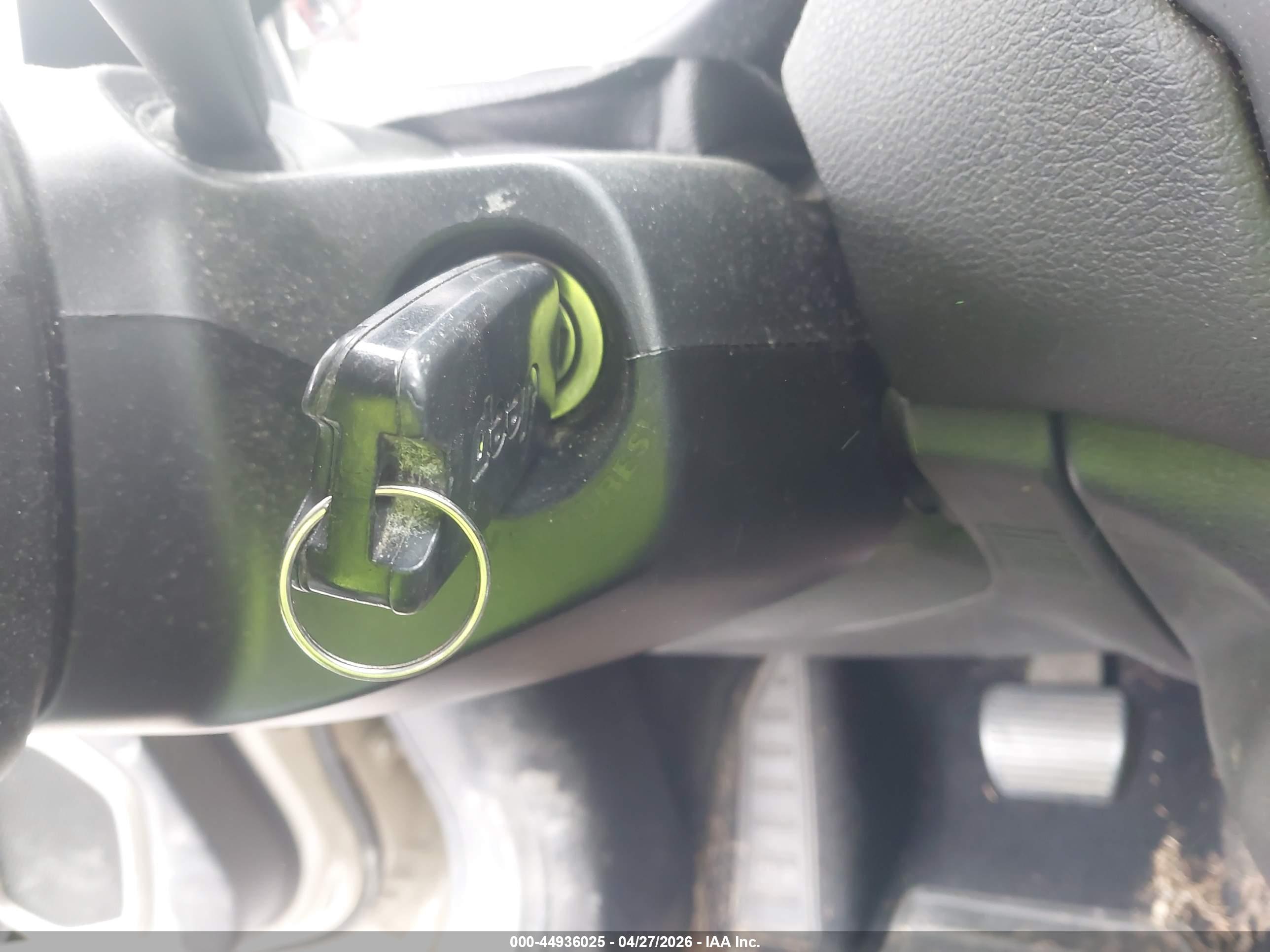 JEEP RENEGADE image 11