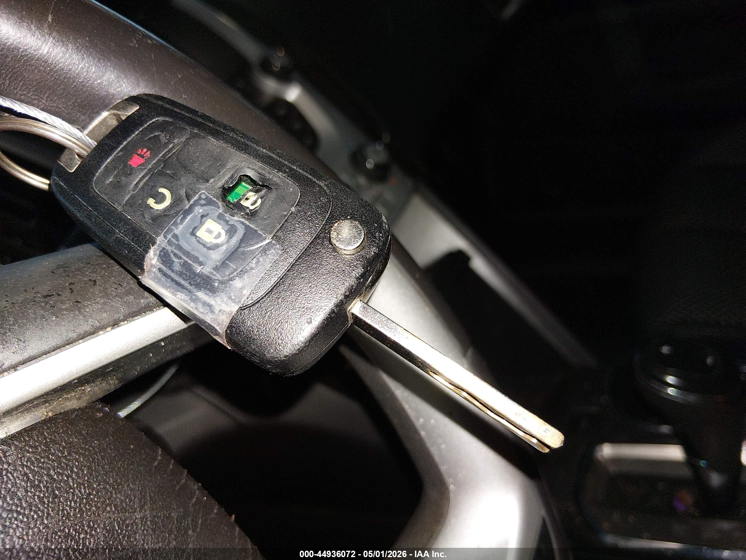 CHEVROLET EQUINOX image 11