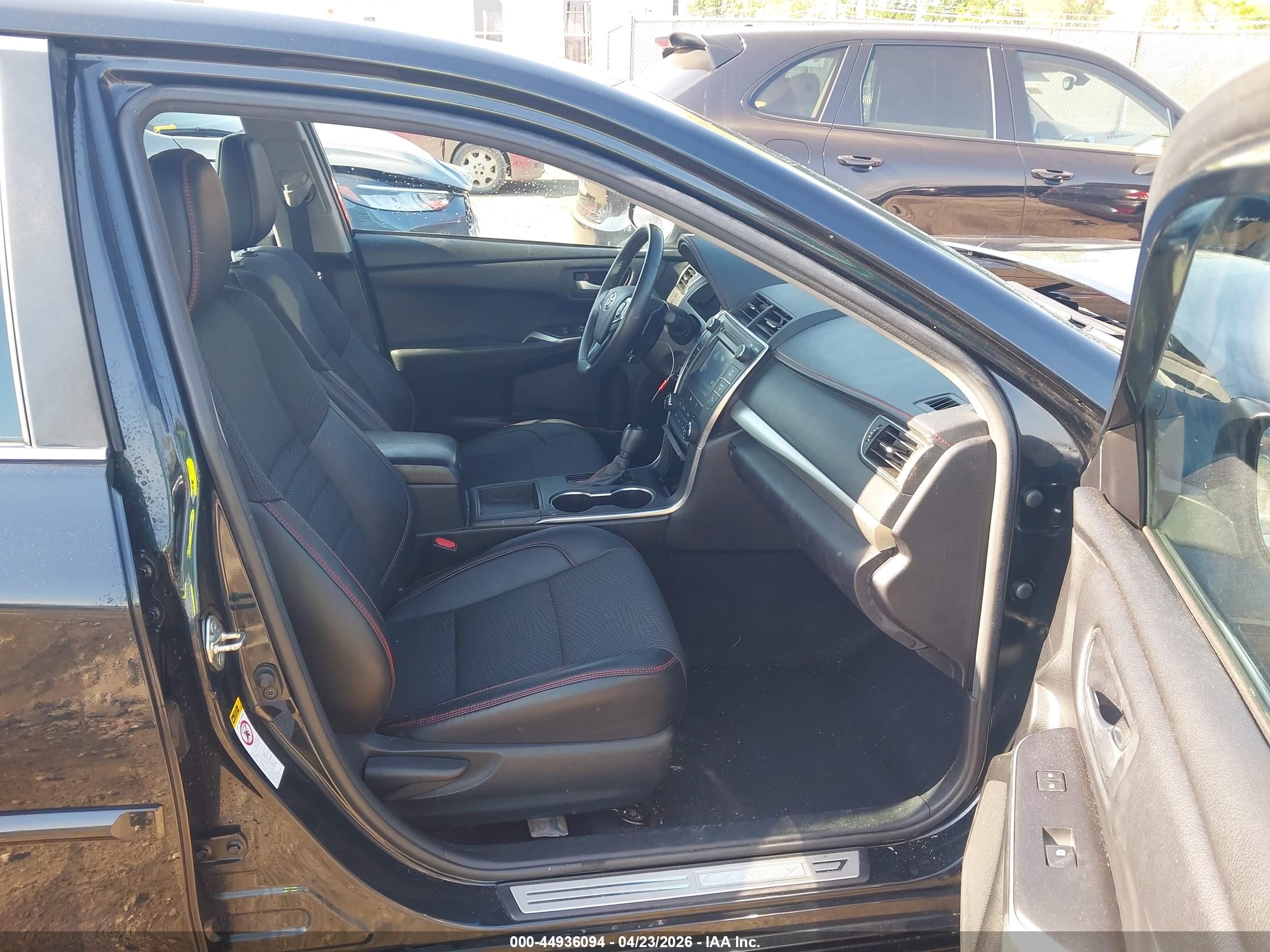 TOYOTA CAMRY image 5