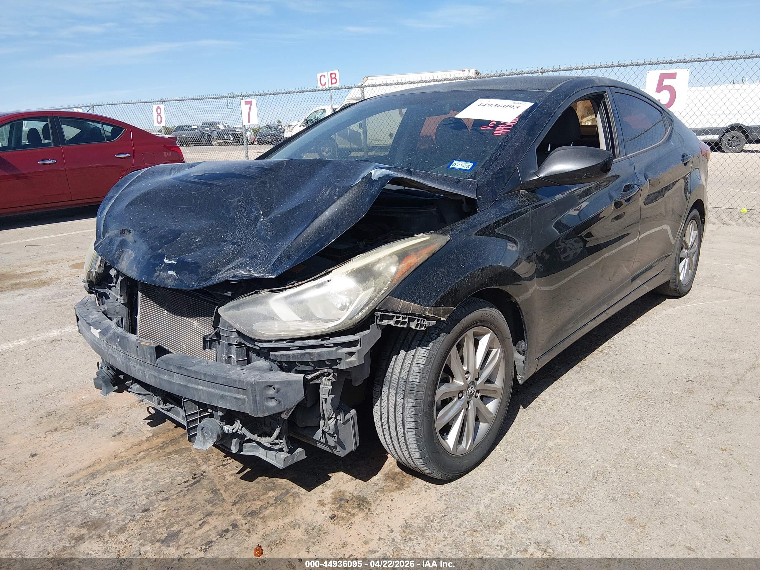HYUNDAI ELANTRA image 2
