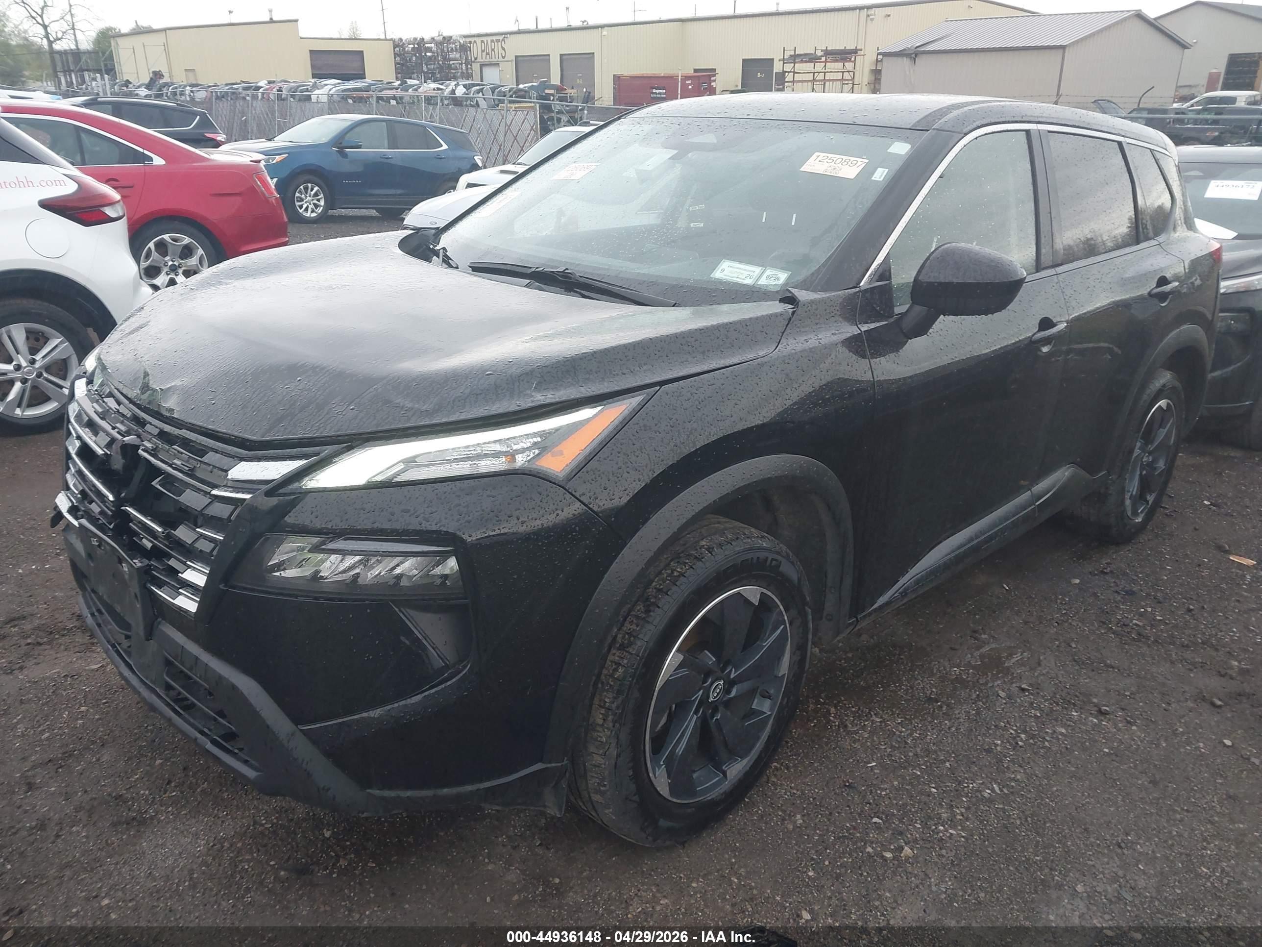 NISSAN ROGUE image 2