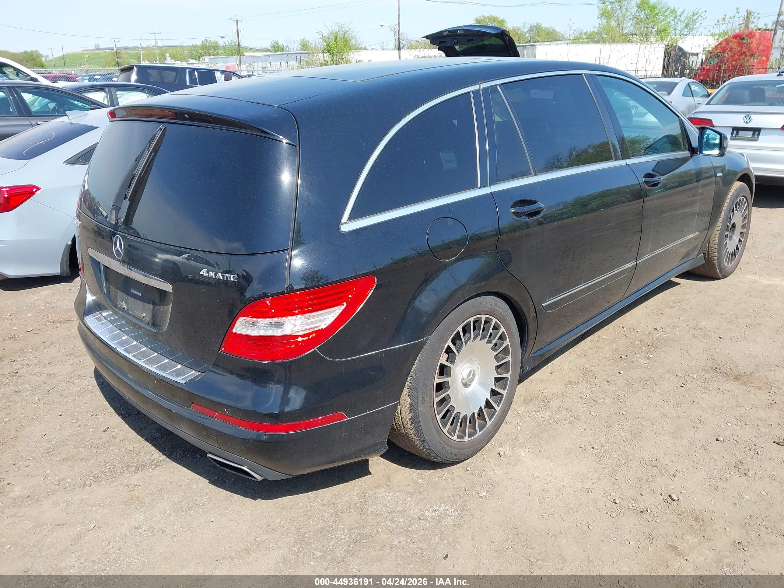 MERCEDES-BENZ R image 4