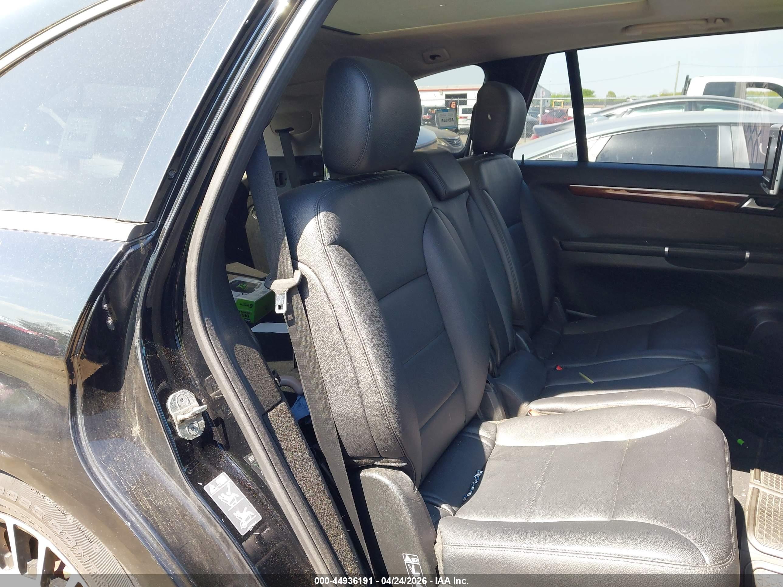 MERCEDES-BENZ R image 8