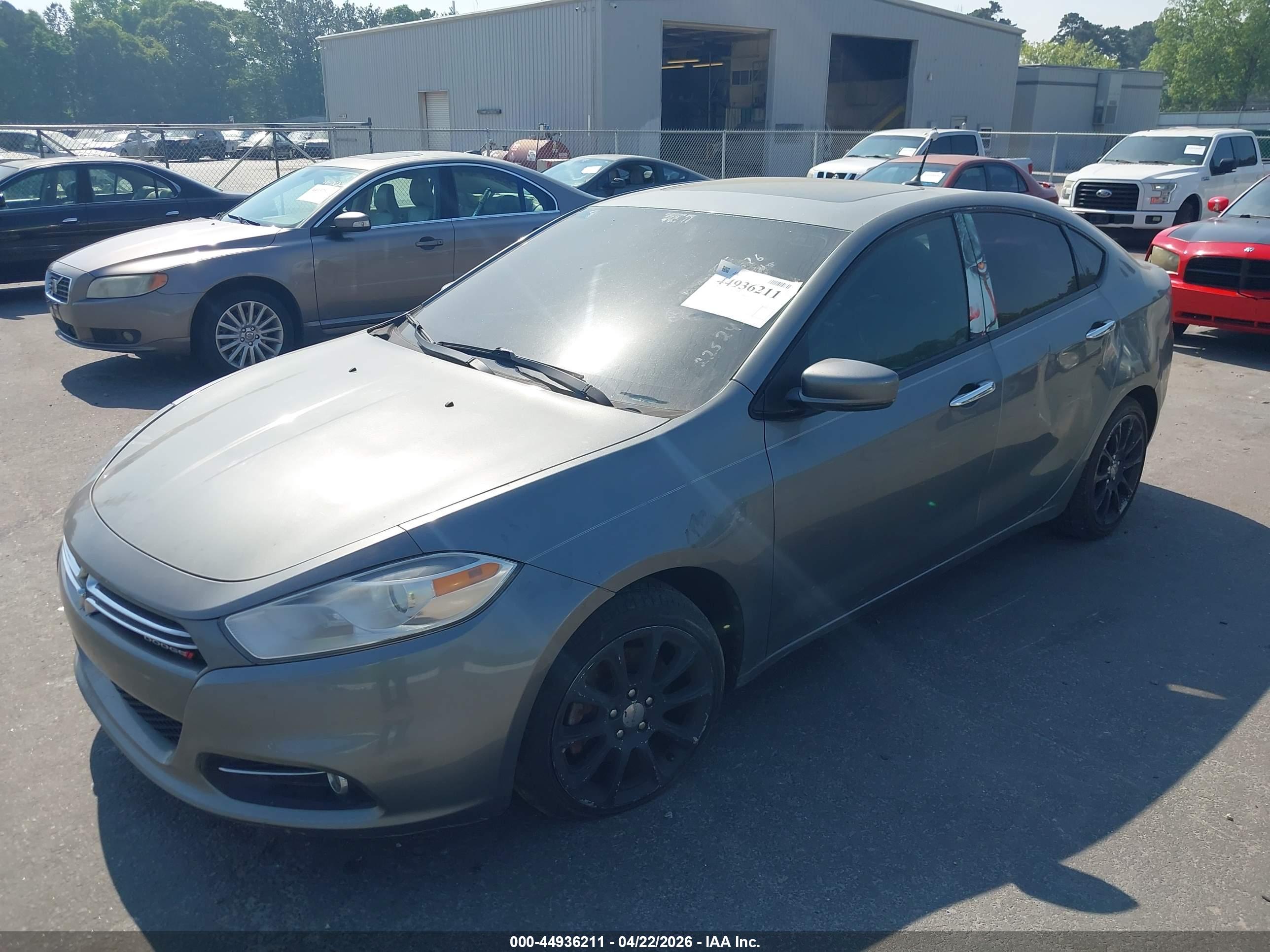DODGE DART image 2