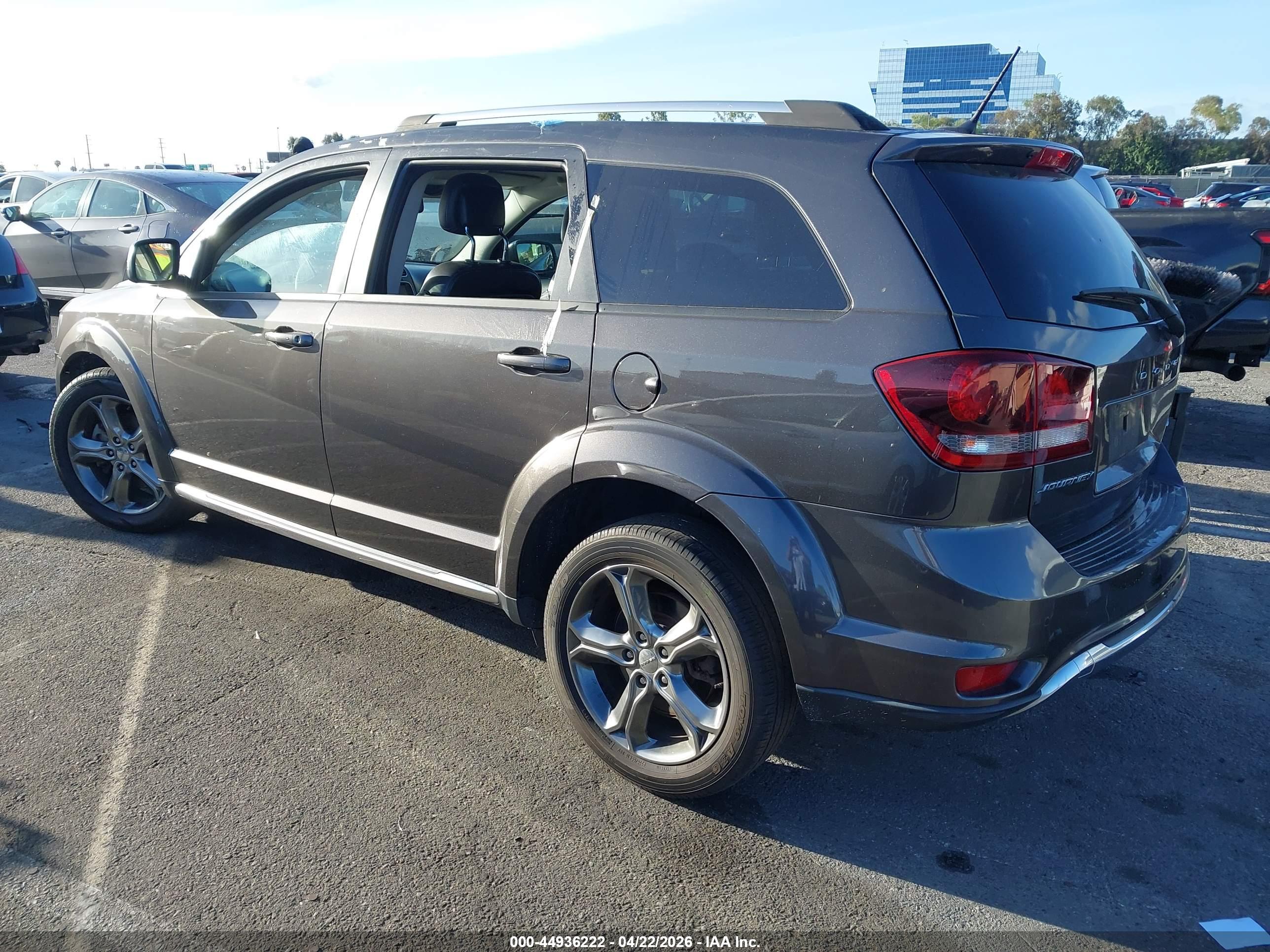 DODGE JOURNEY image 3