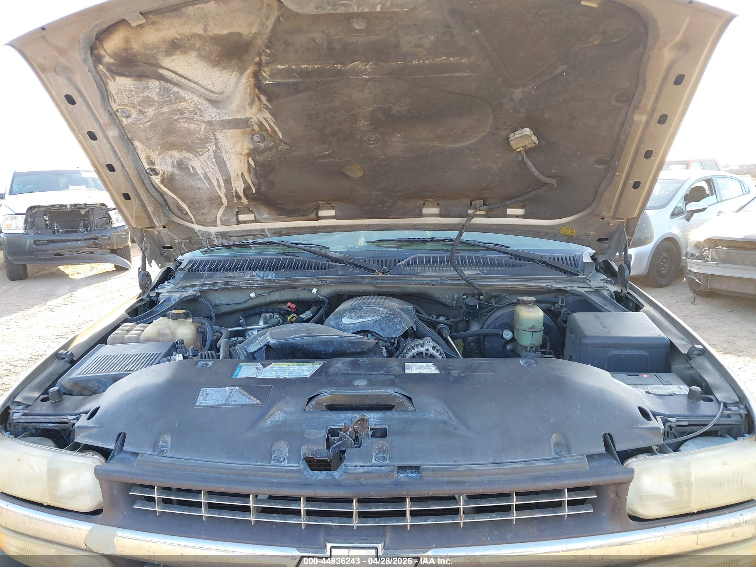 CHEVROLET SILVERADO image 10