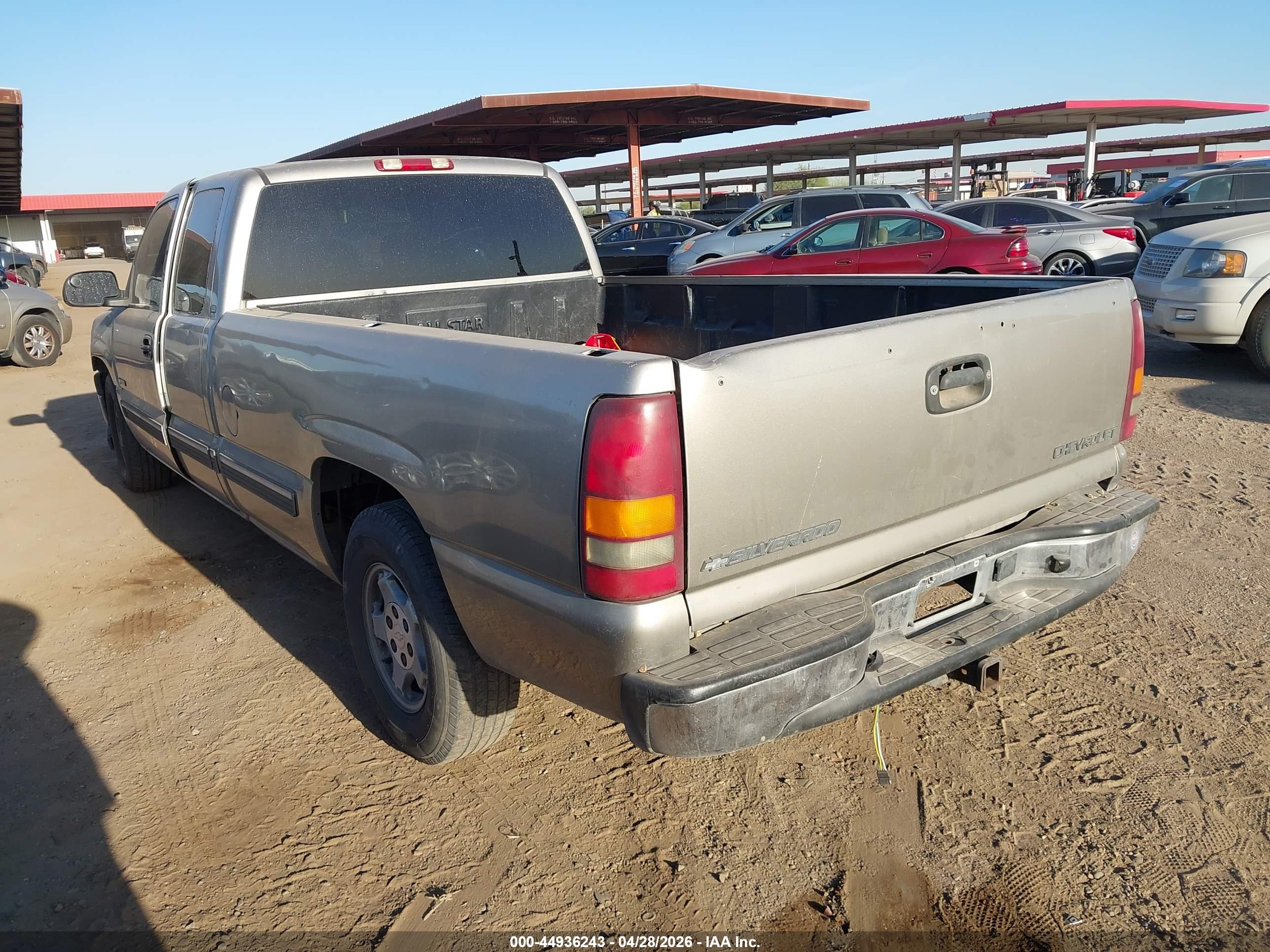 CHEVROLET SILVERADO image 3