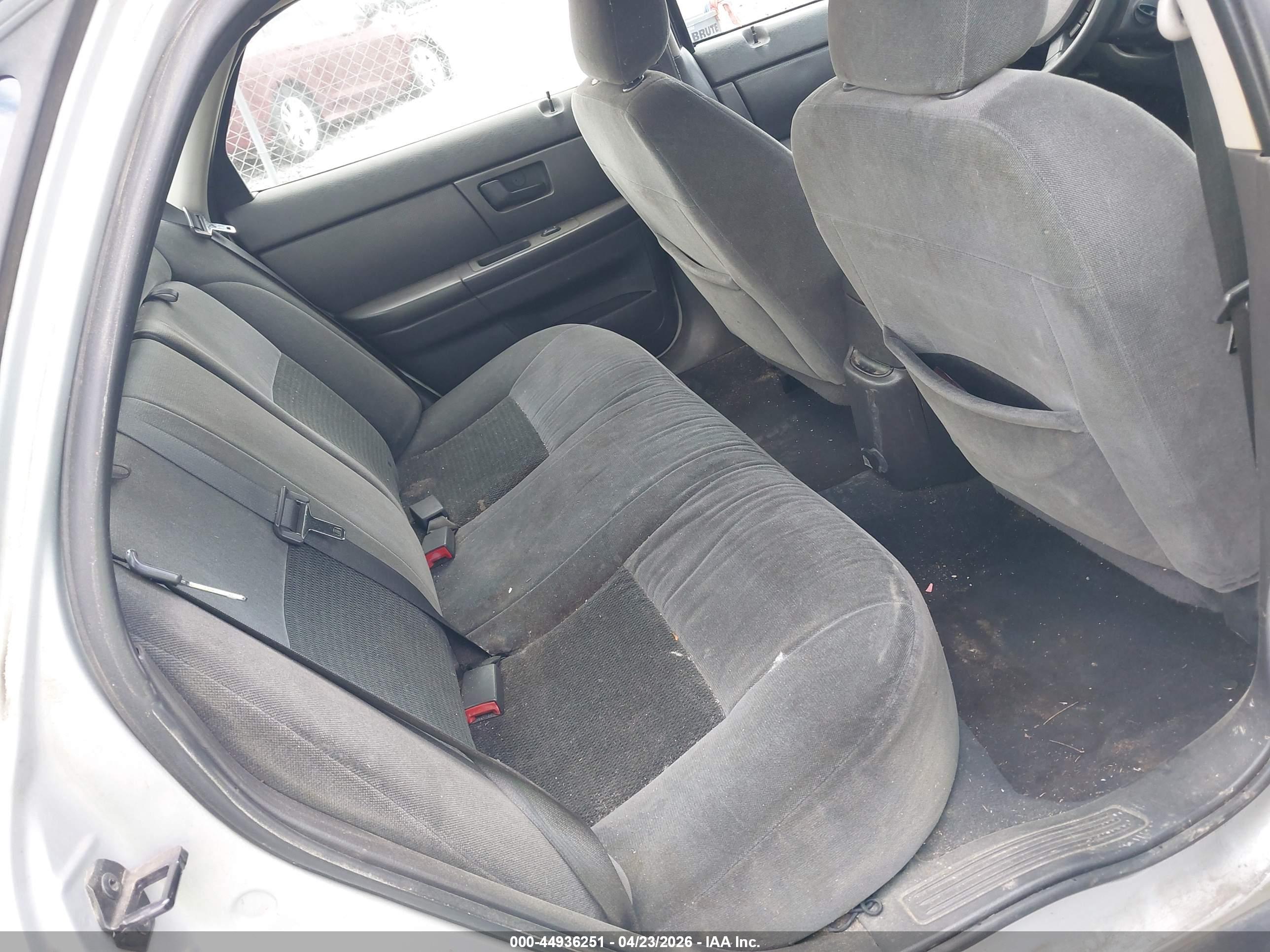 FORD TAURUS image 8