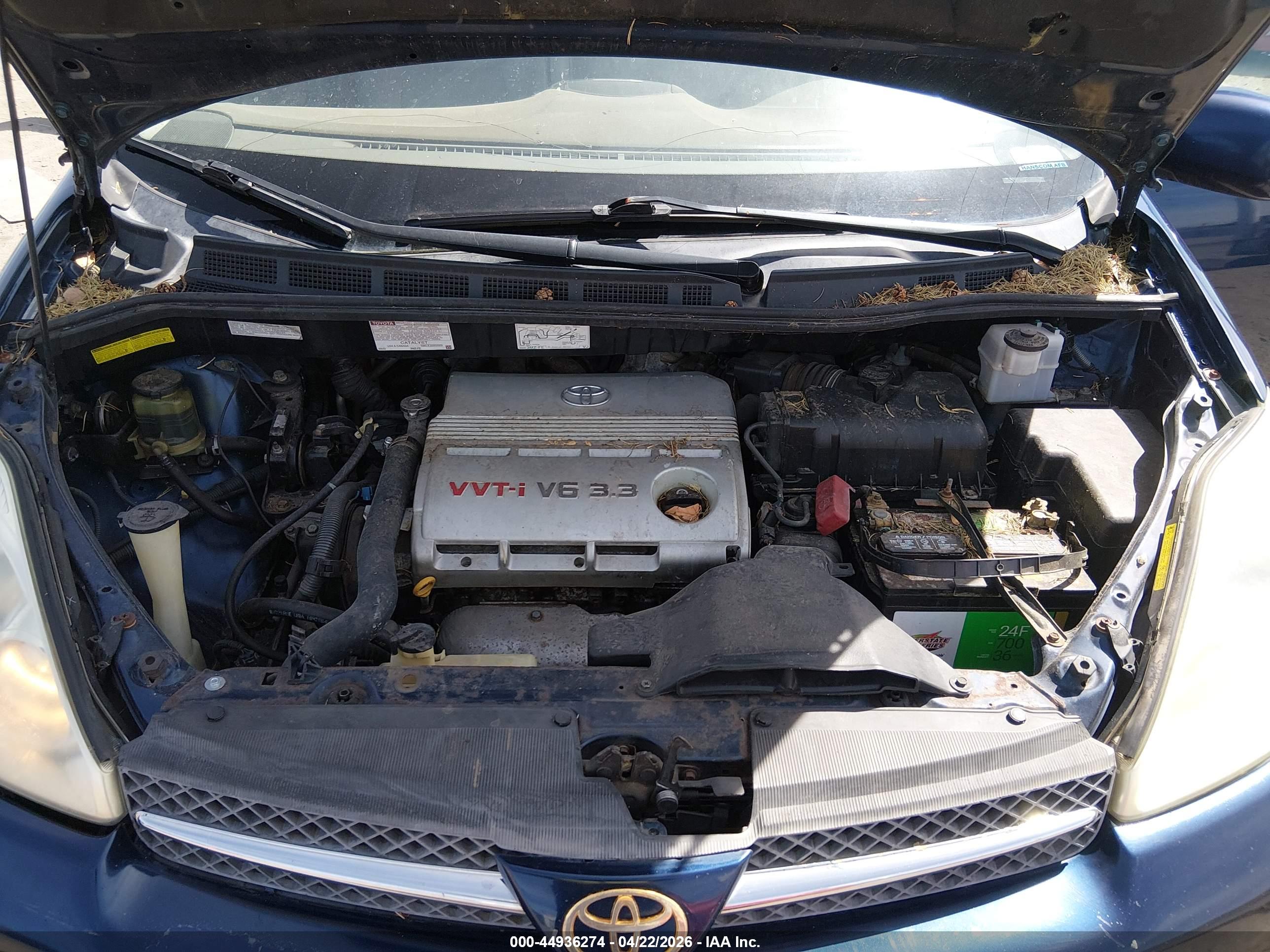 TOYOTA SIENNA image 10