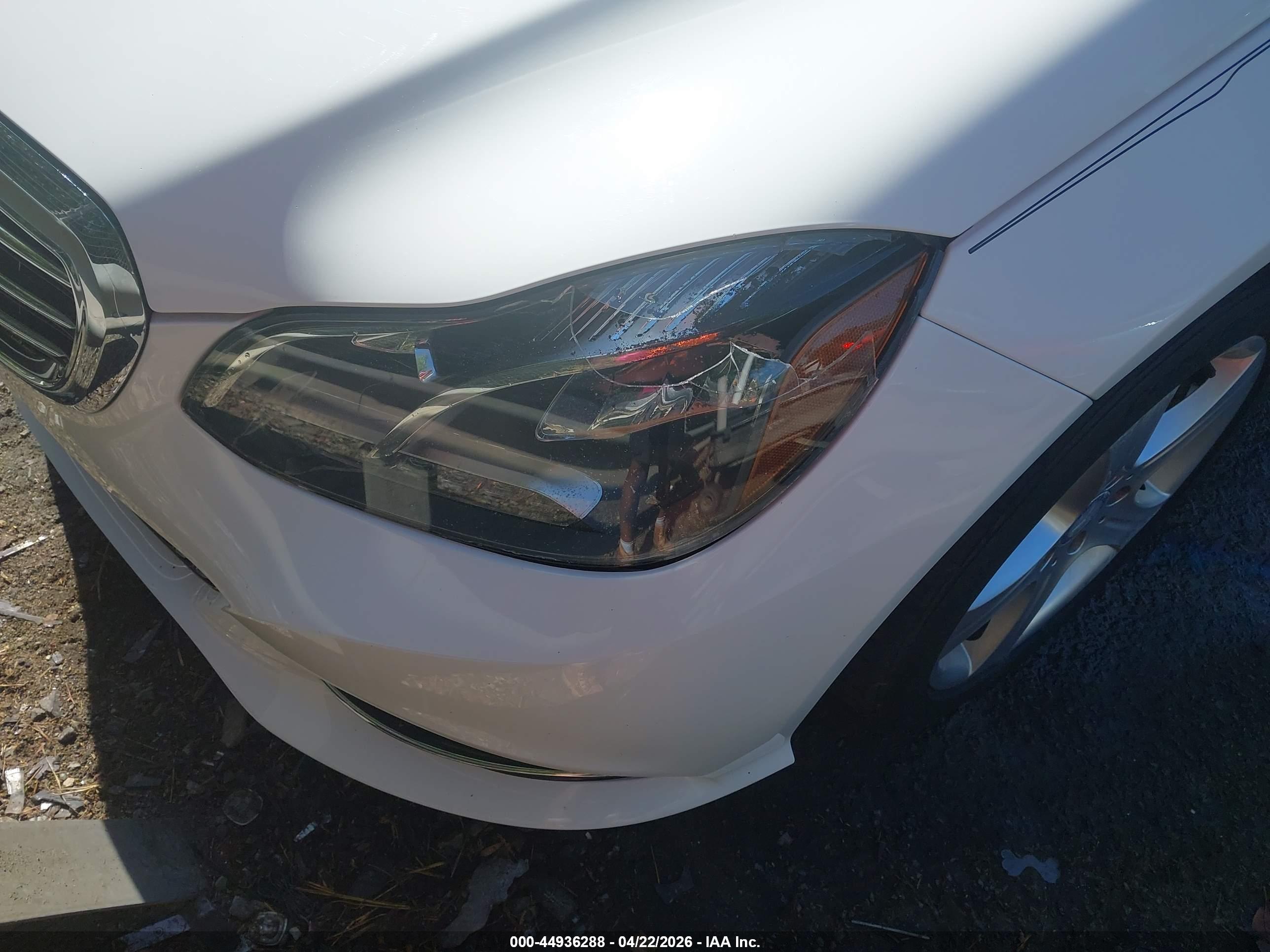 MERCEDES-BENZ E image 6