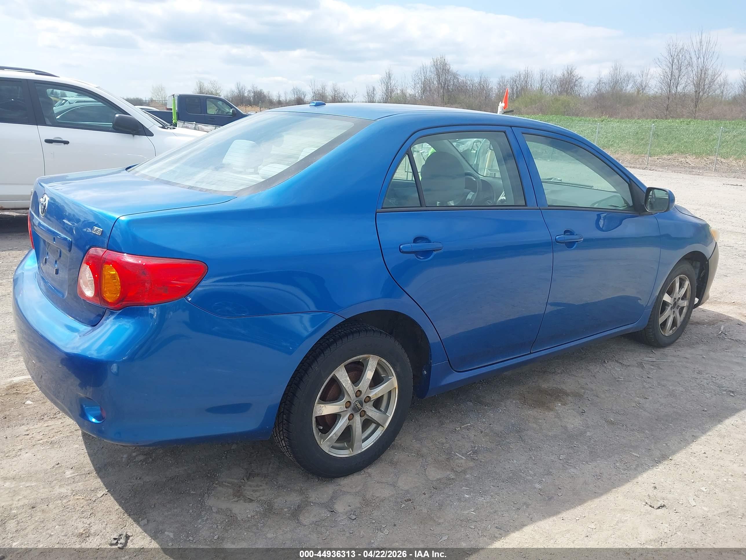 TOYOTA COROLLA image 4