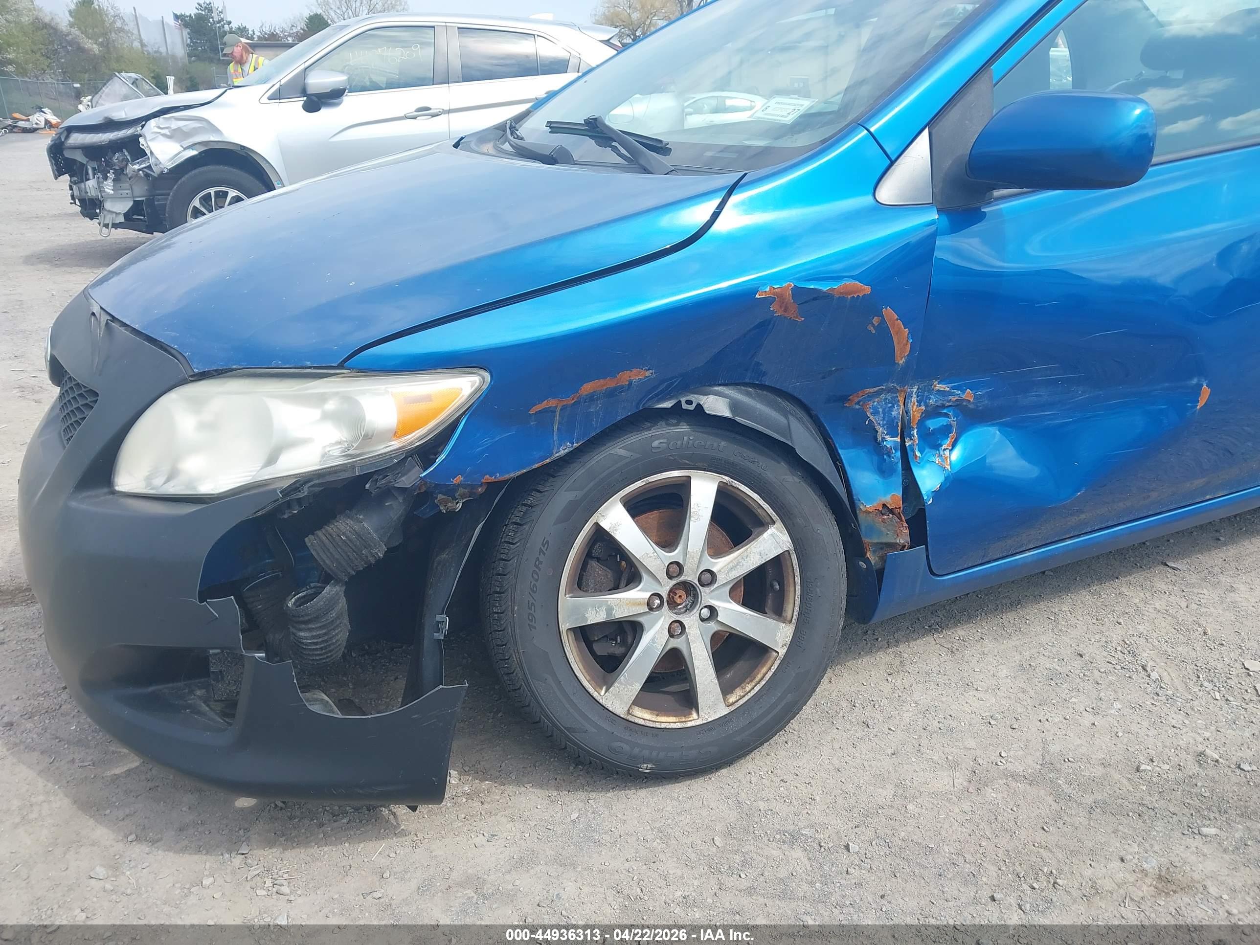 TOYOTA COROLLA image 6