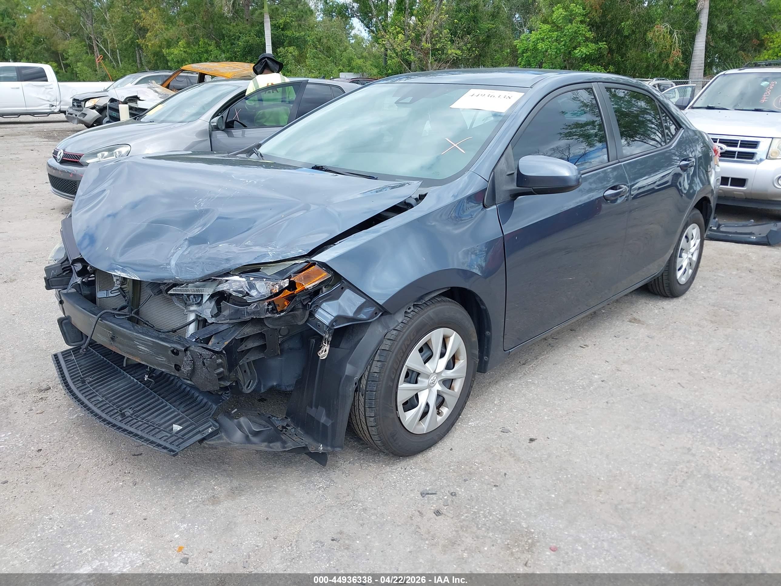 TOYOTA COROLLA image 2
