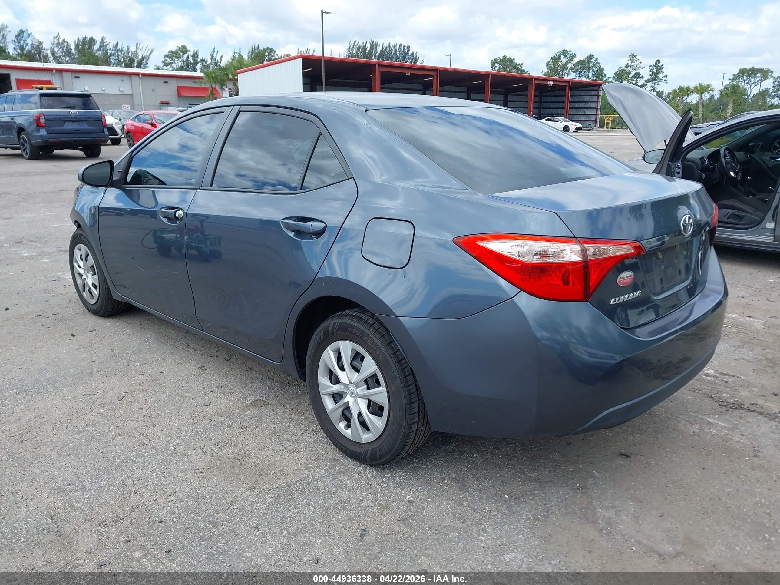 TOYOTA COROLLA image 3