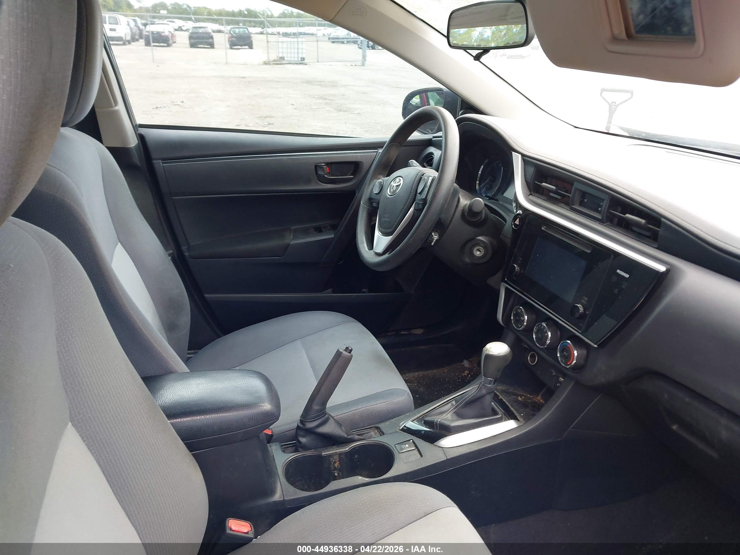 TOYOTA COROLLA image 5