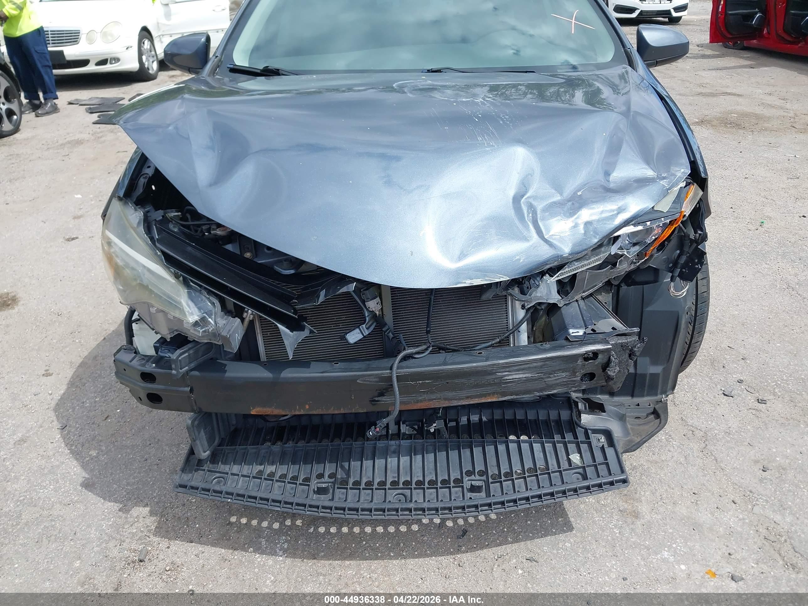 TOYOTA COROLLA image 6