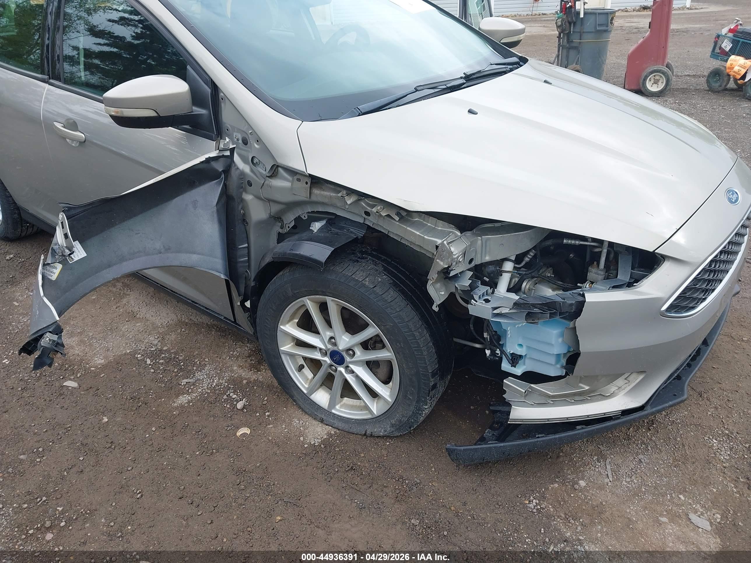 FORD FOCUS image 6