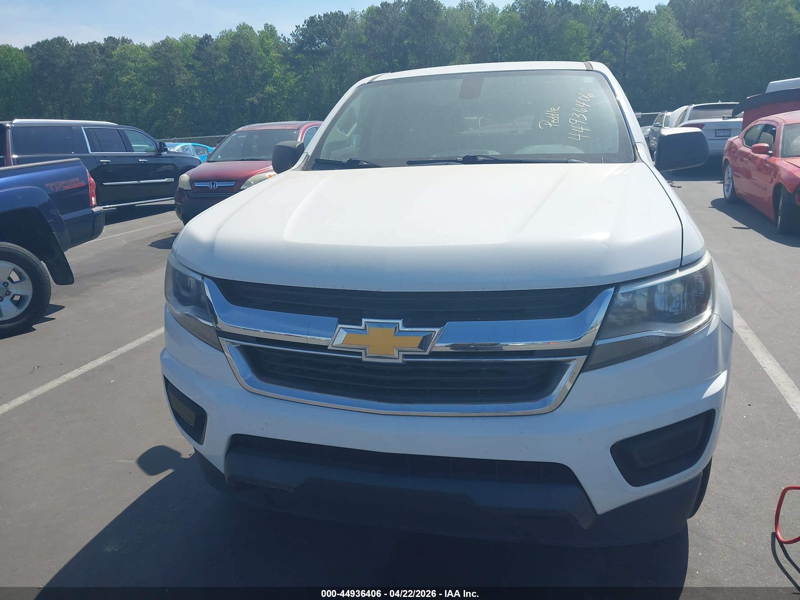 CHEVROLET COLORADO image 6