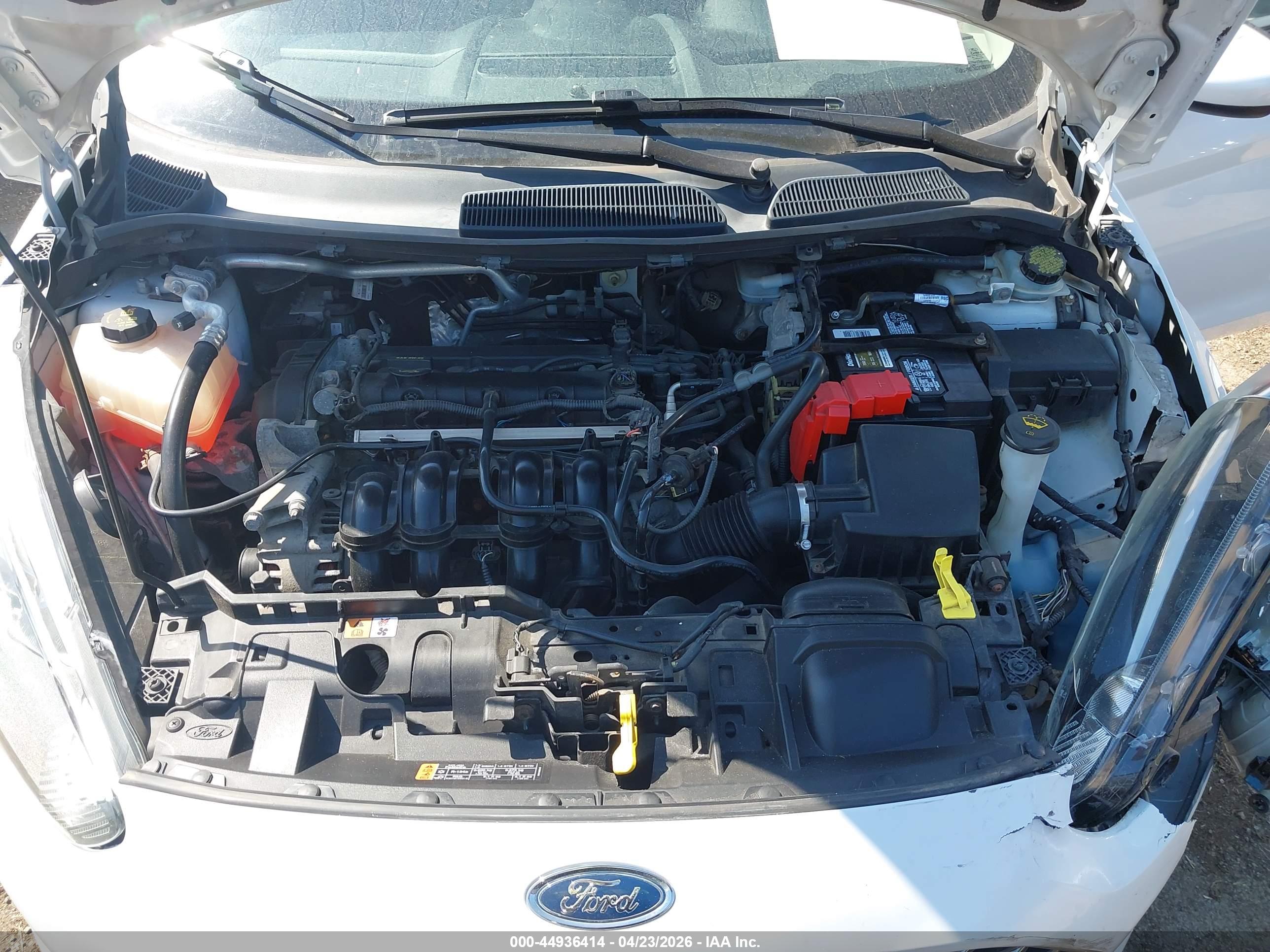 FORD FIESTA image 10