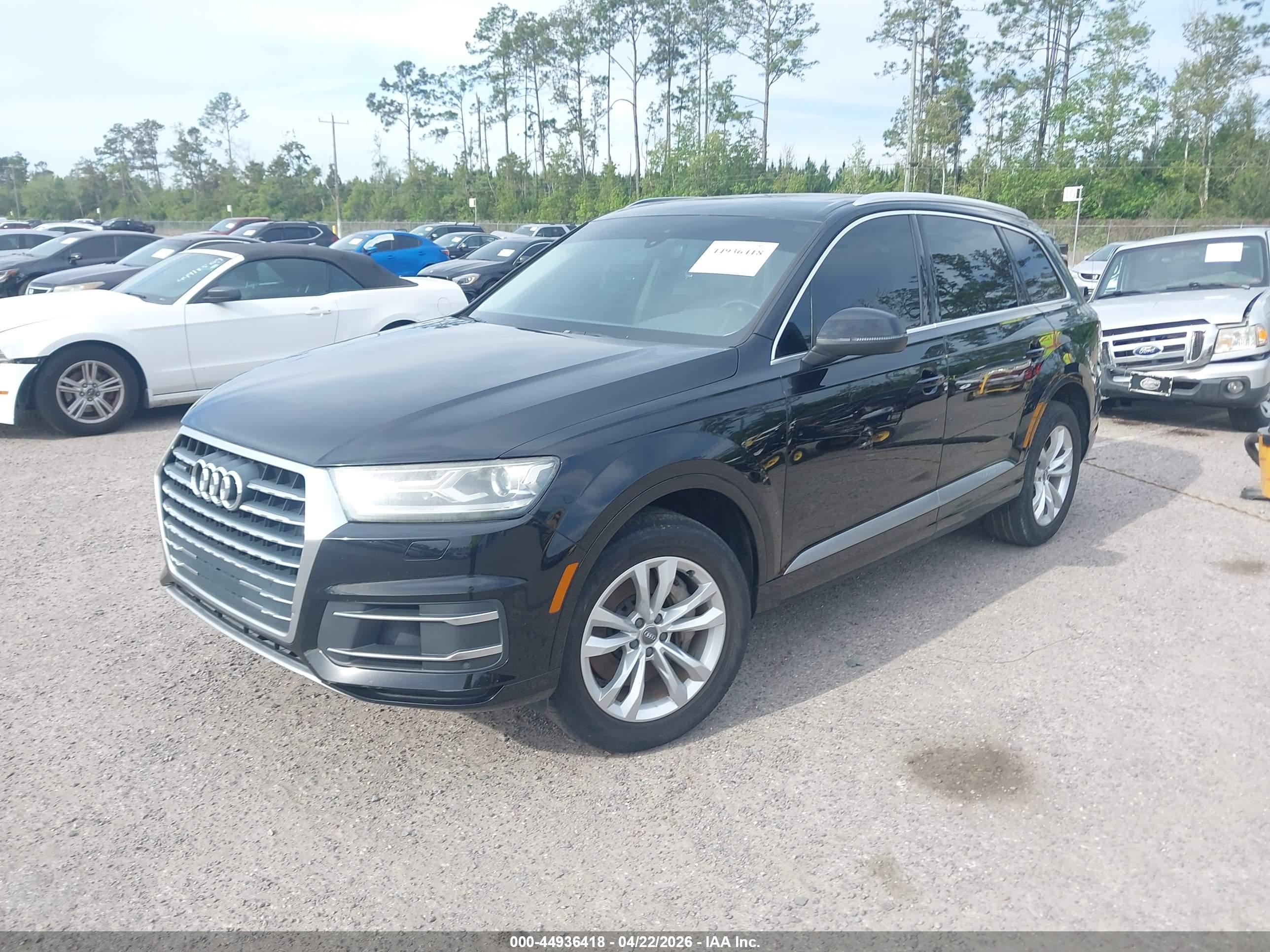 AUDI Q7 image 2