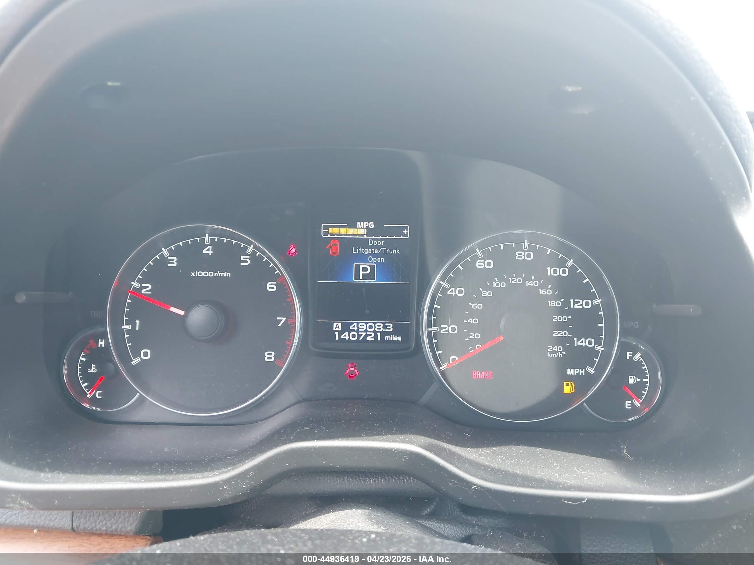 SUBARU OUTBACK image 7