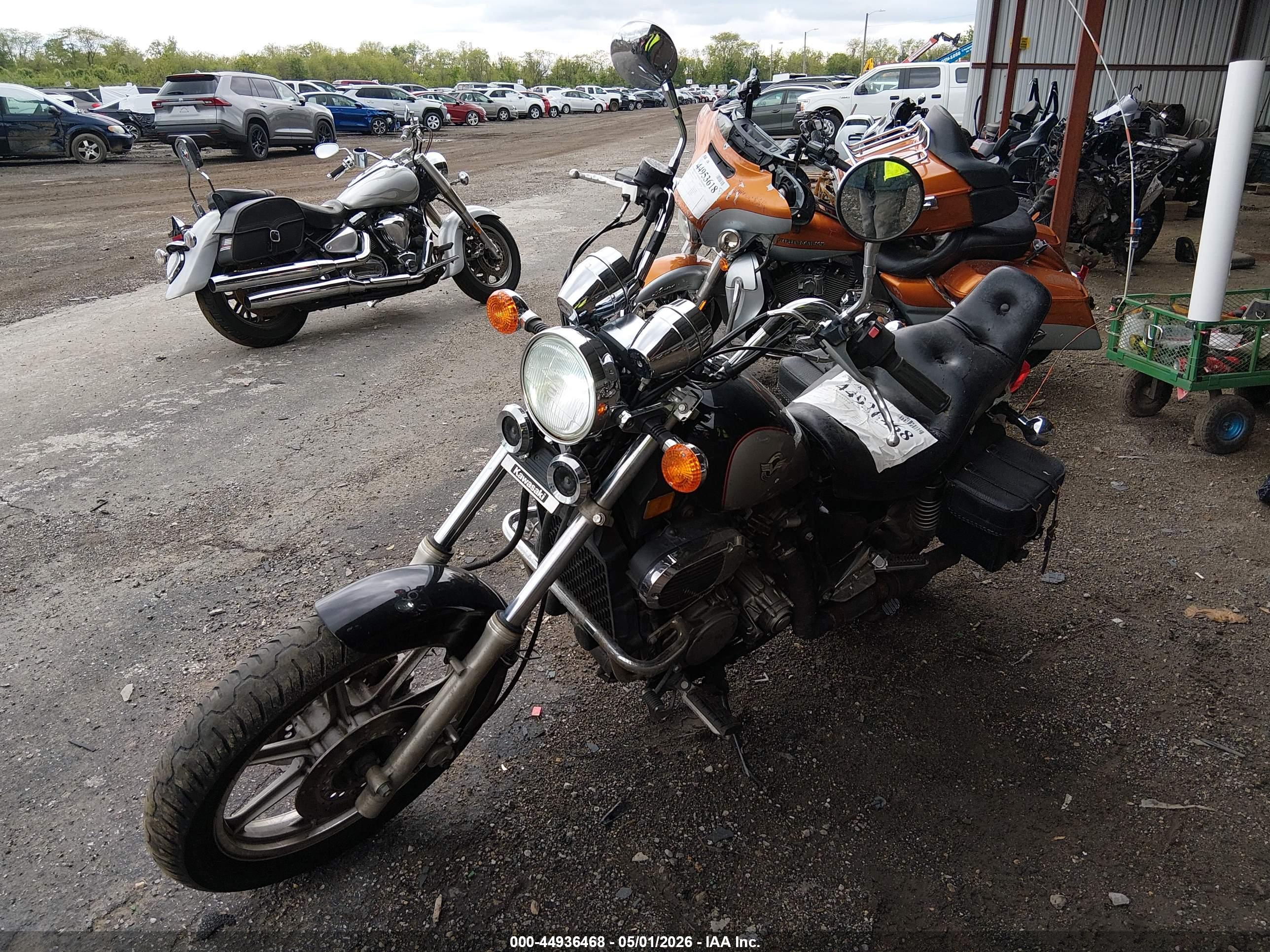 KAWASAKI VN750 image 2