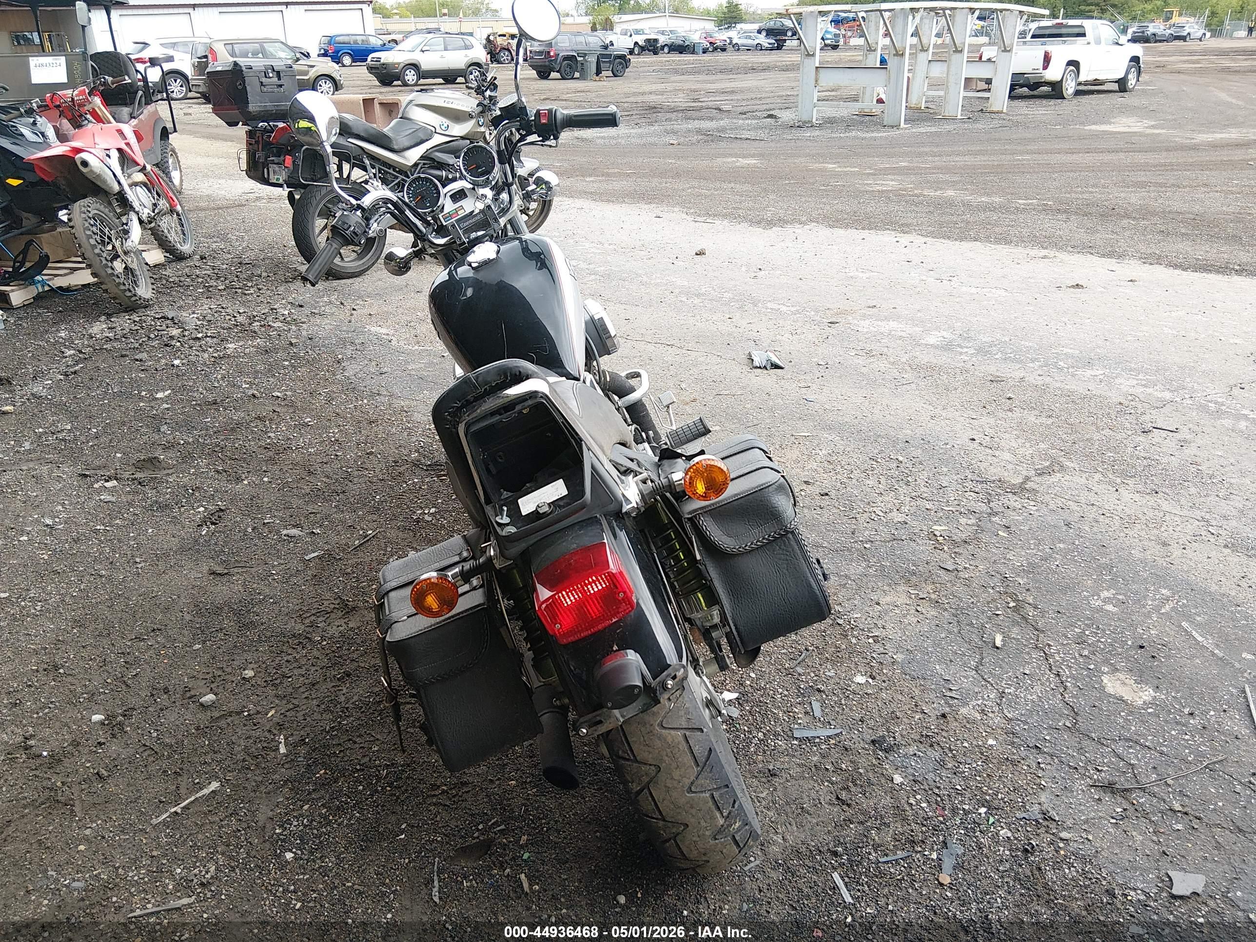 KAWASAKI VN750 image 6