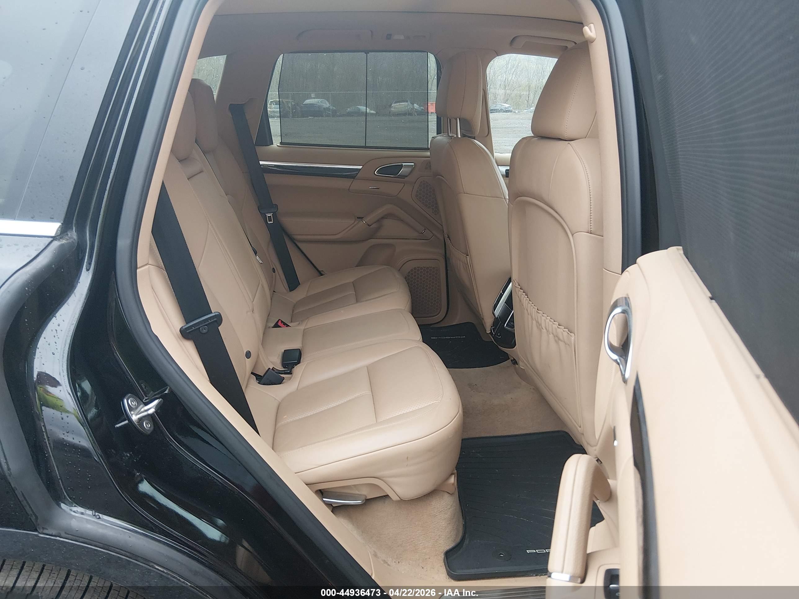 PORSCHE CAYENNE image 8