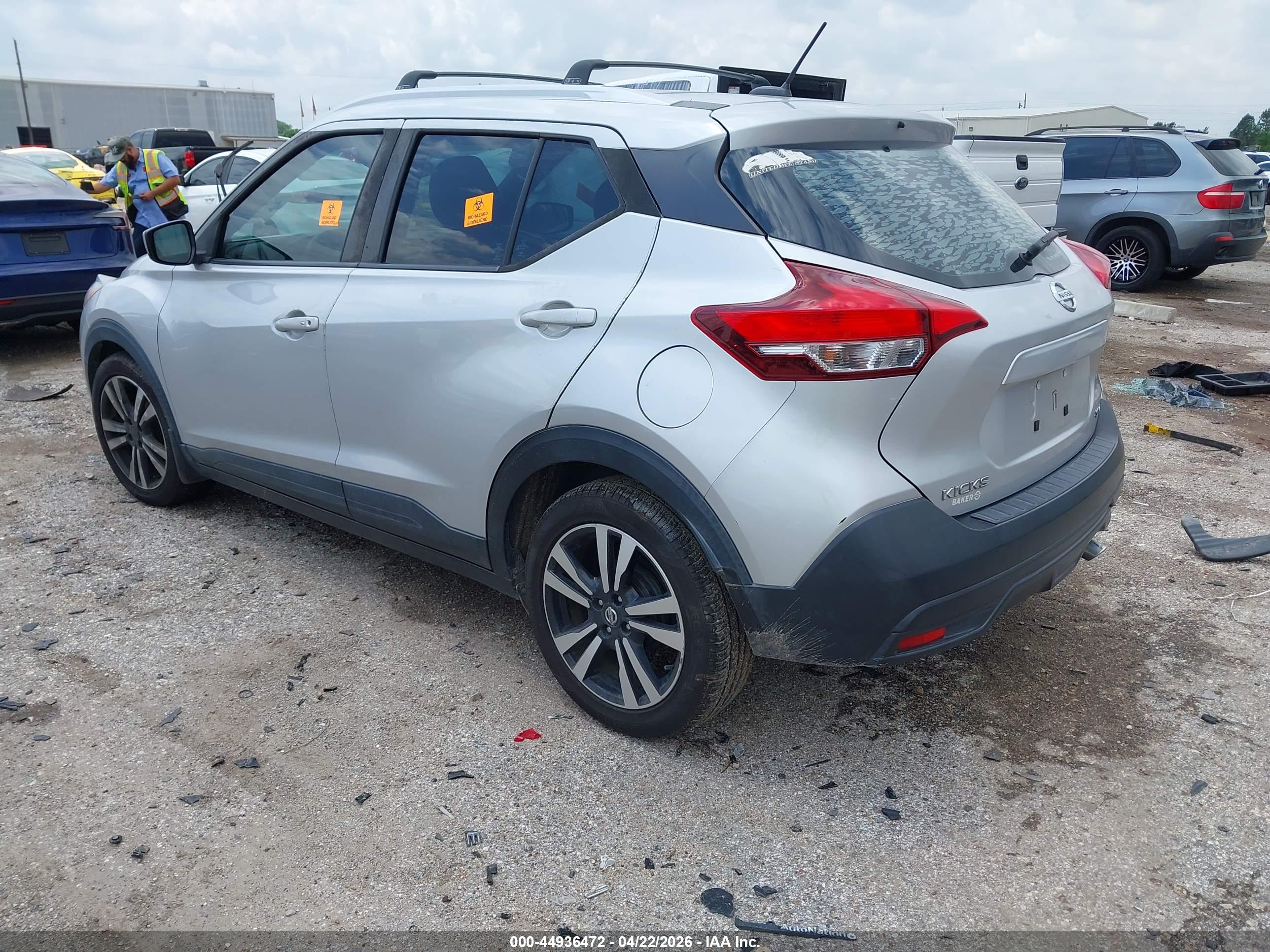 NISSAN KICKS image 3