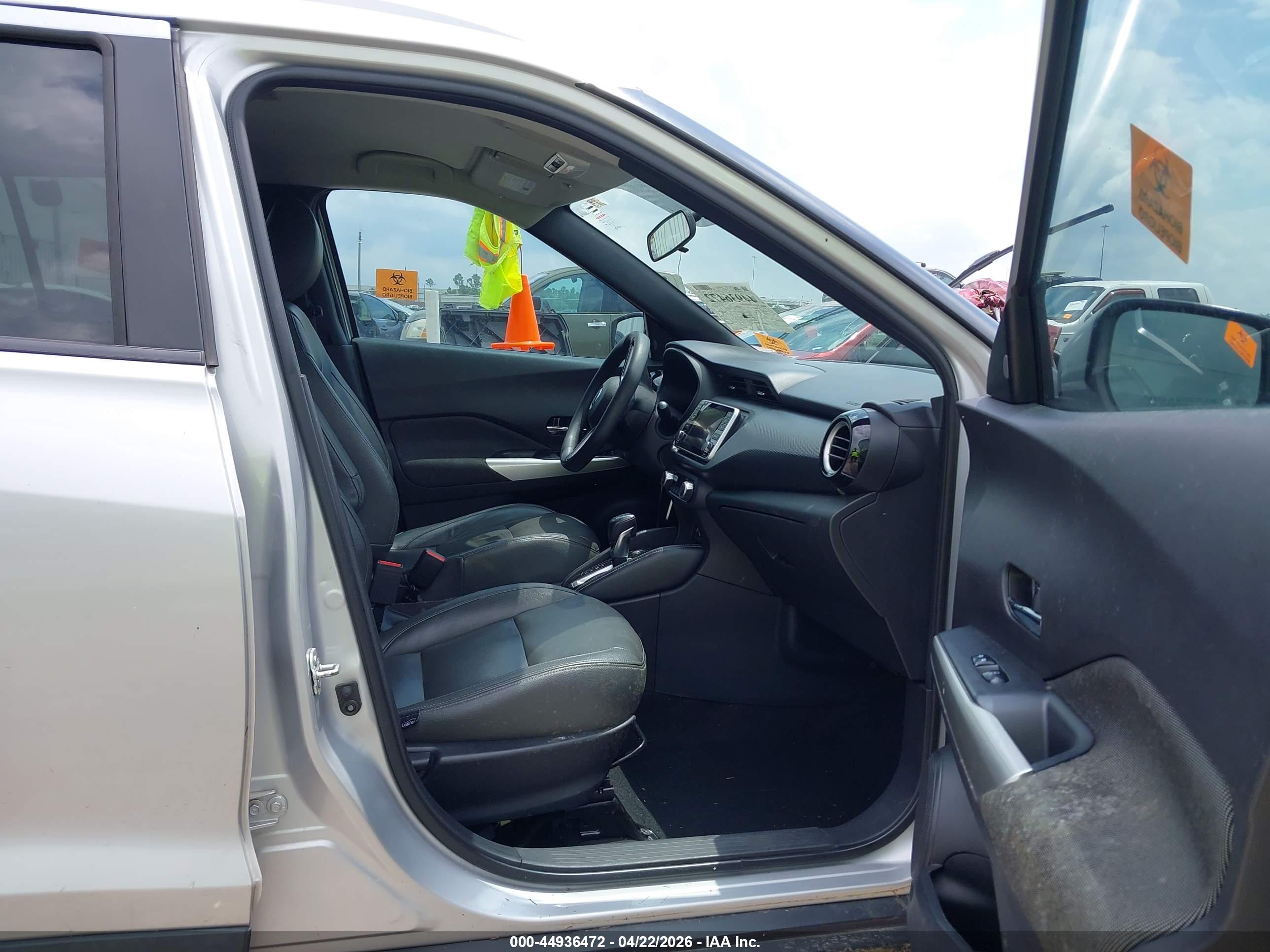 NISSAN KICKS image 5