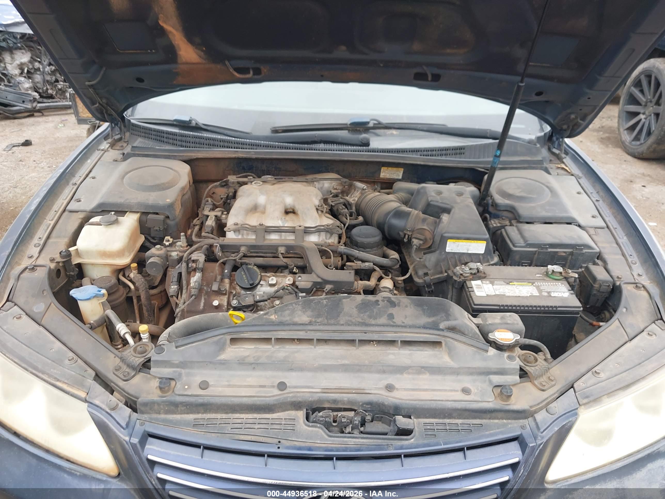 HYUNDAI AZERA image 10