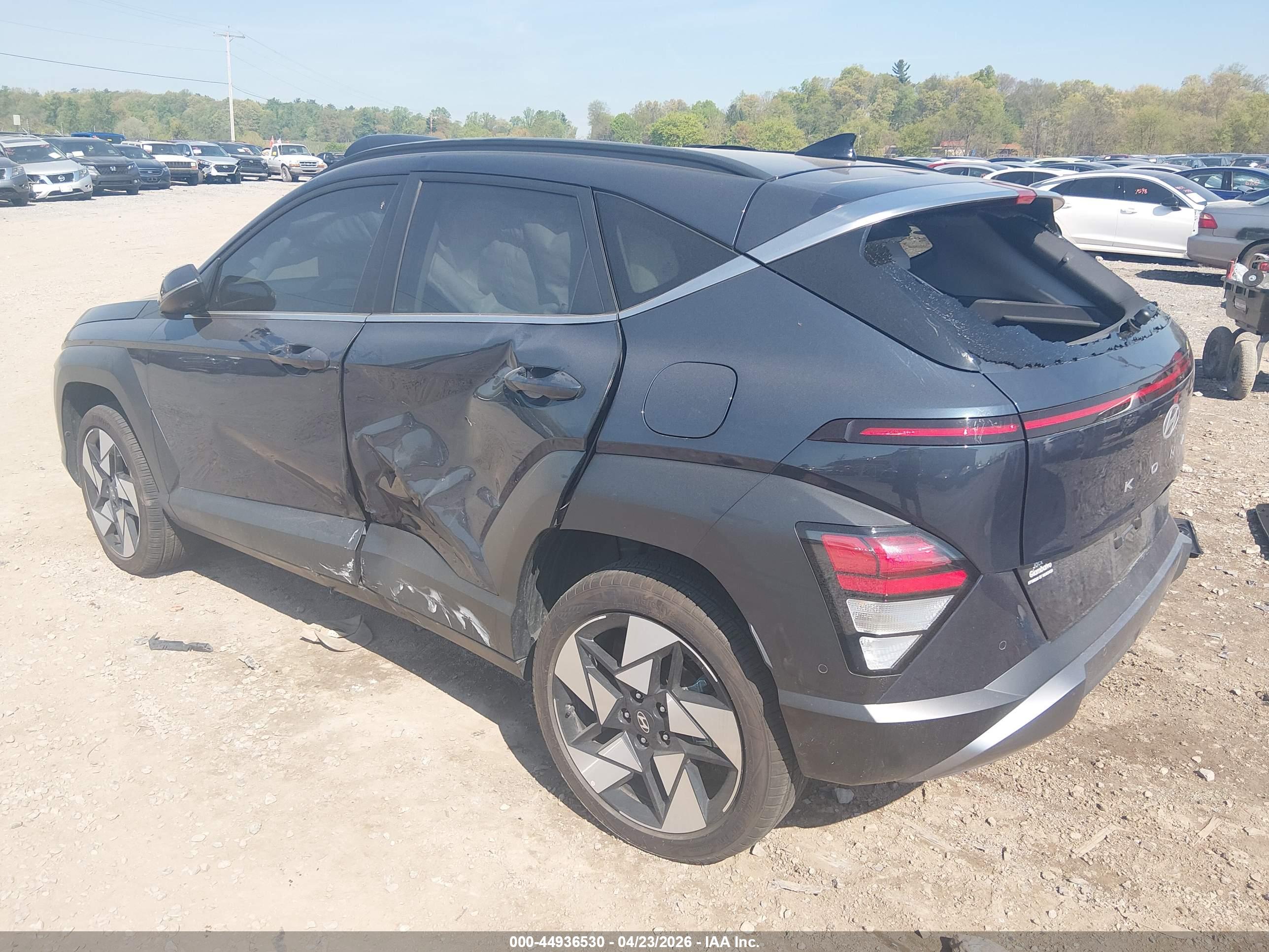 HYUNDAI KONA image 3