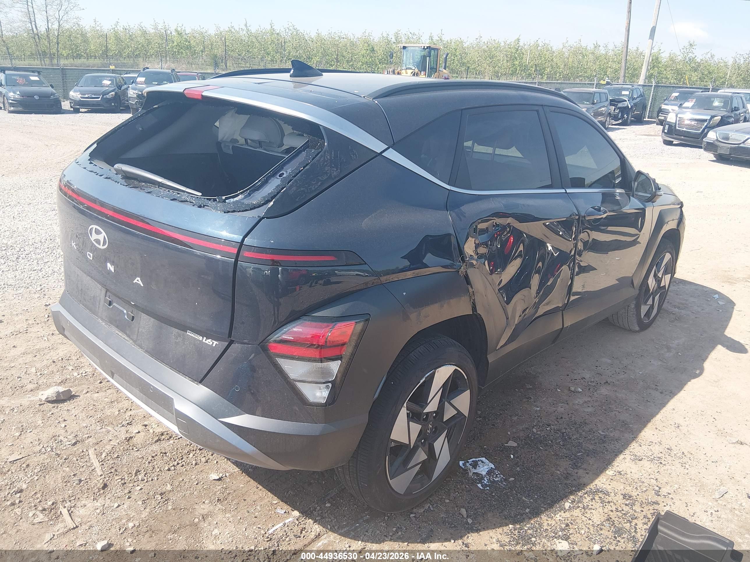 HYUNDAI KONA image 4